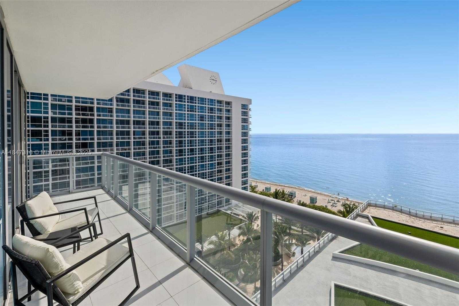 Small Image of 6799 COLLINS AVE #1002, Miami Beach Number 5