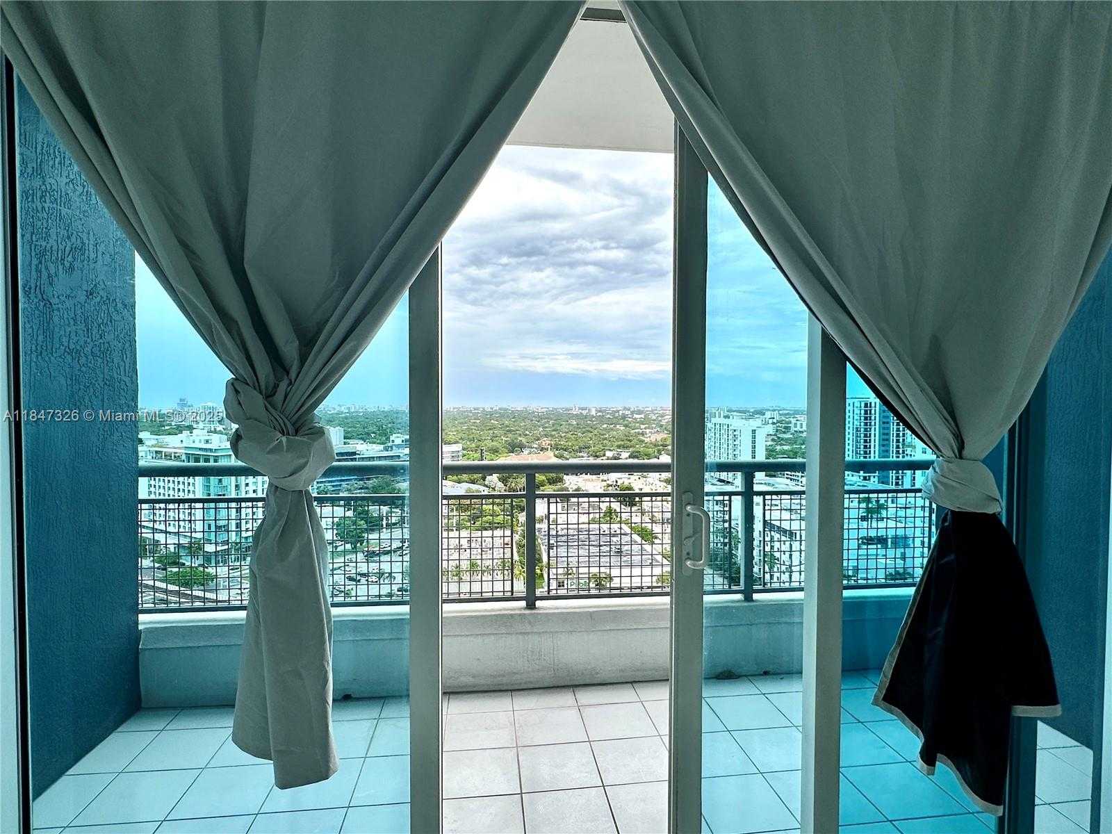 Small Image of 60 SOUTH WEST 13TH ST #1605, Miami Number 12