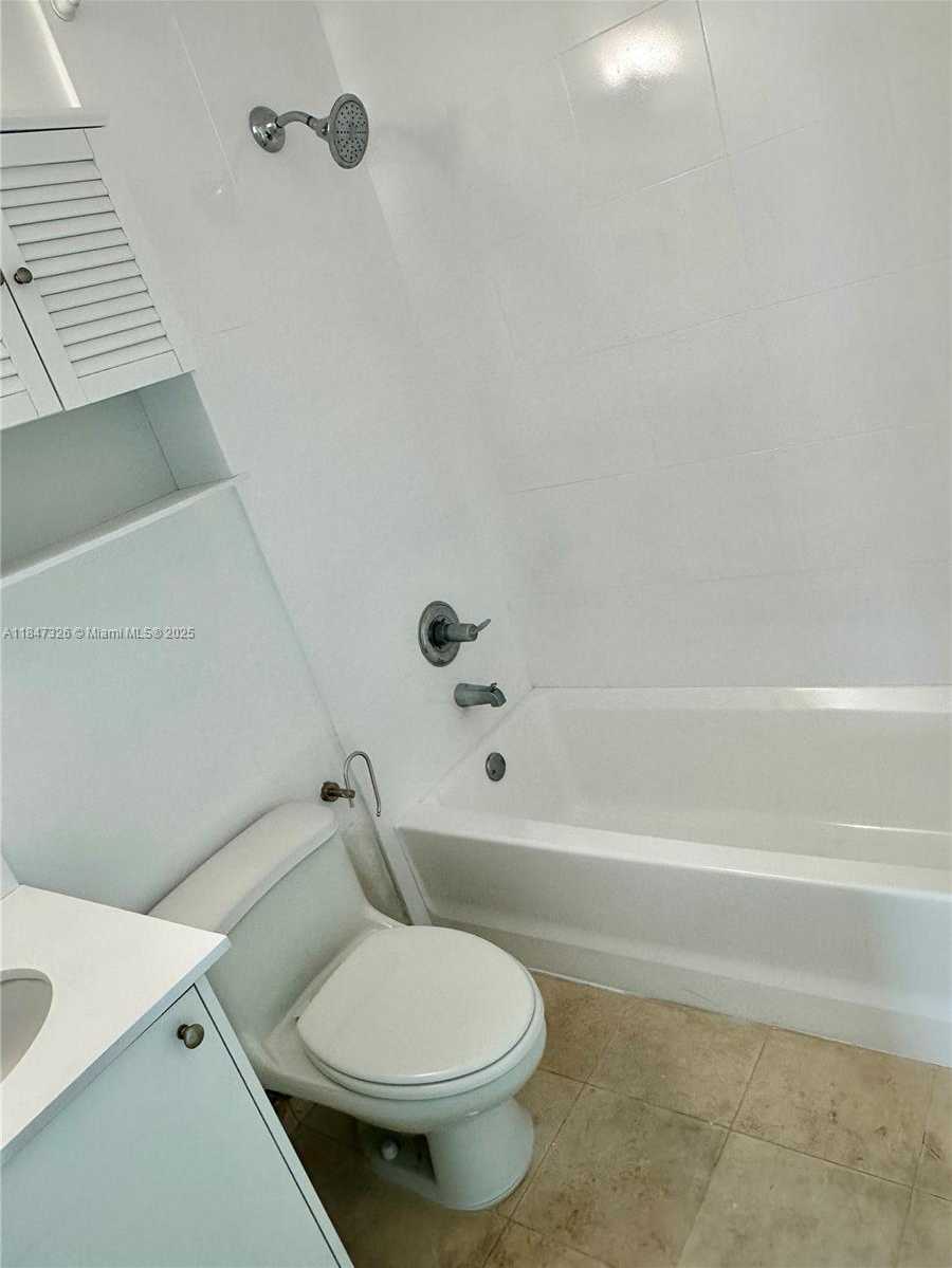 Small Image of 60 SOUTH WEST 13TH ST #1605, Miami Number 16
