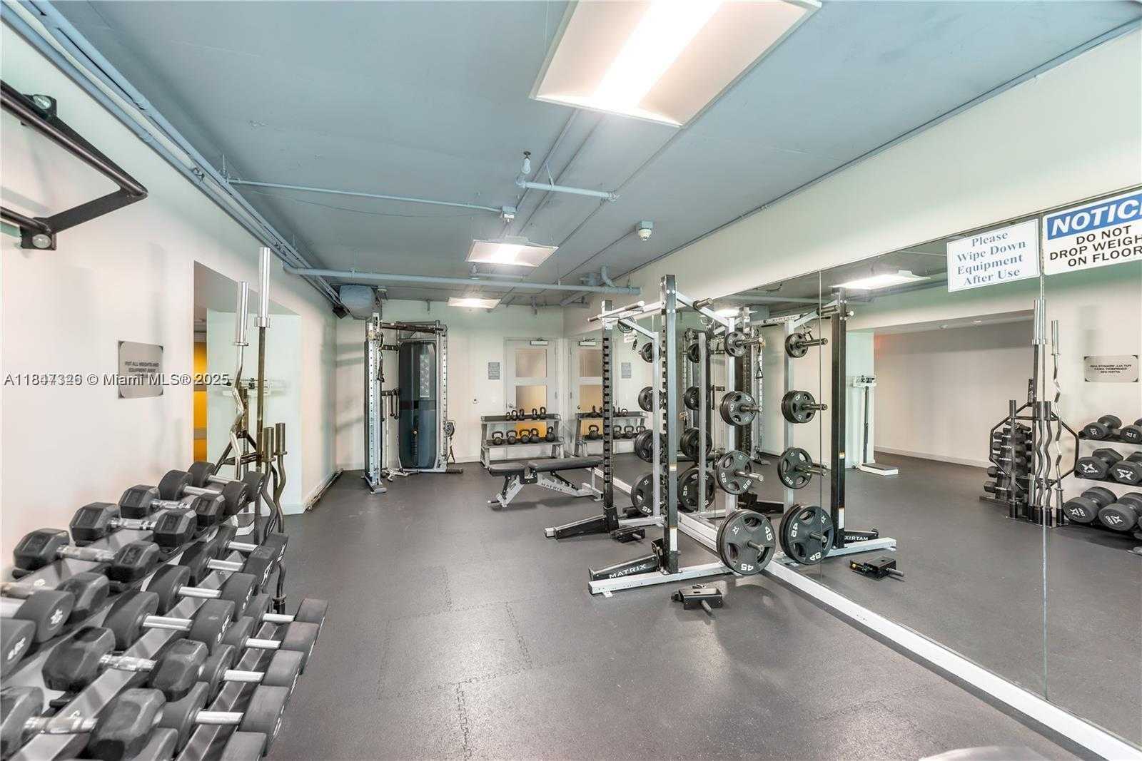 Small Image of 60 SOUTH WEST 13TH ST #1605, Miami Number 23