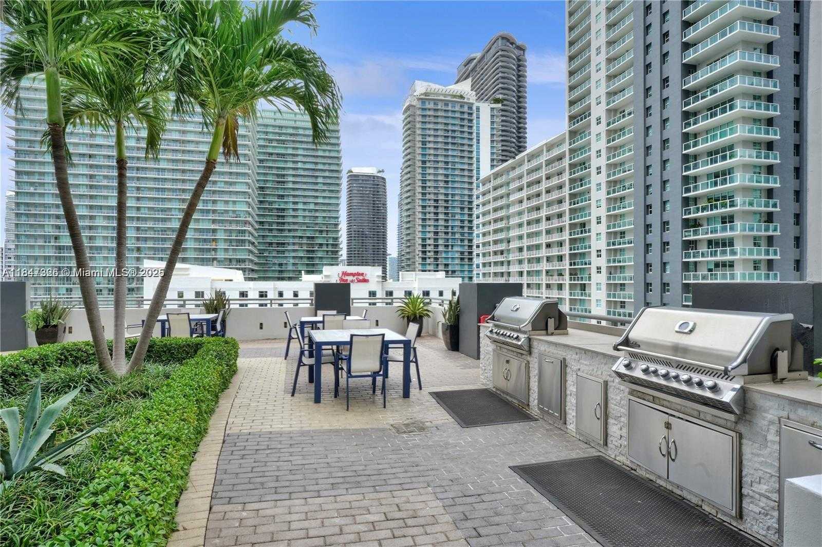 Small Image of 60 SOUTH WEST 13TH ST #1605, Miami Number 25