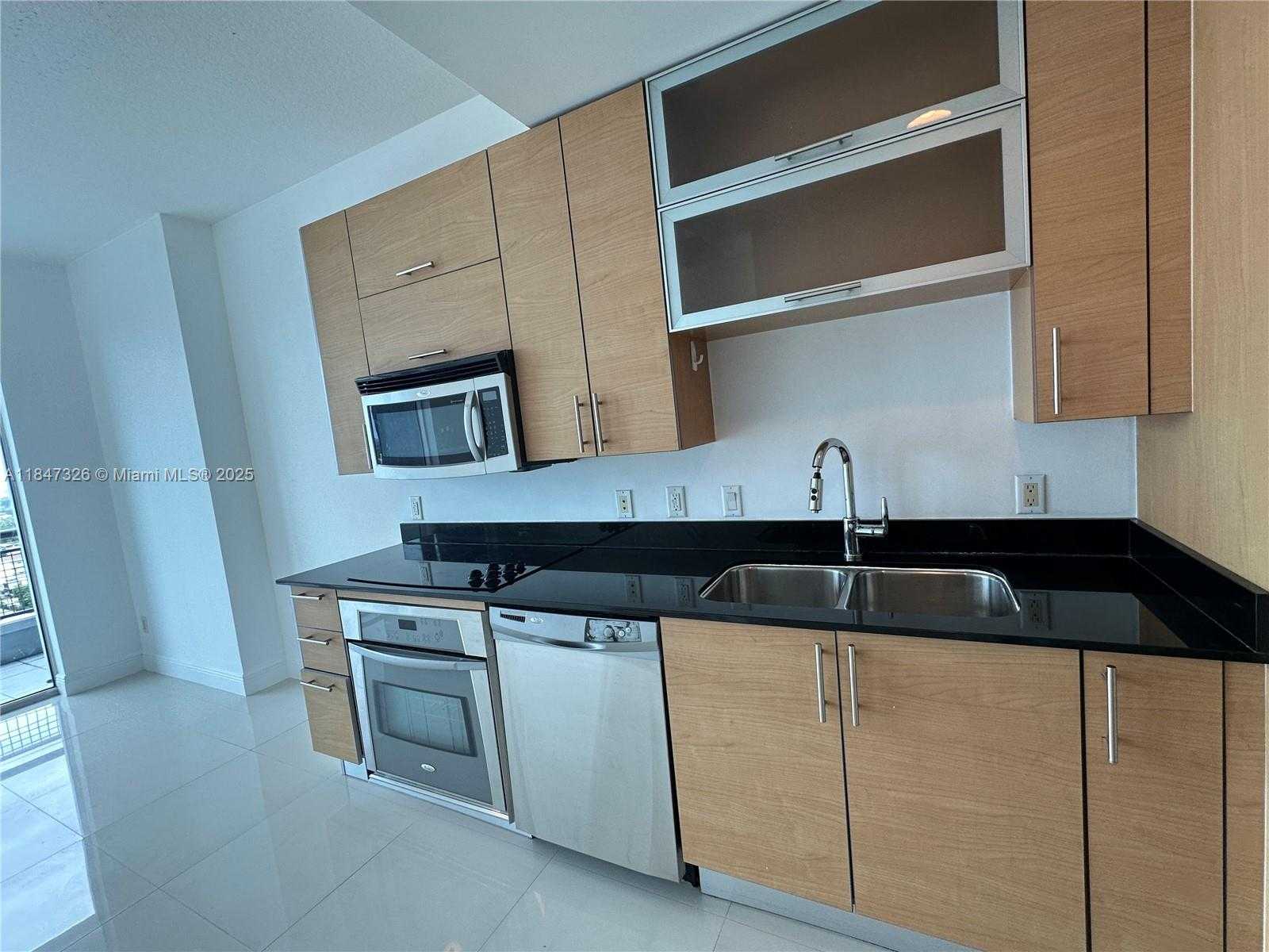 Small Image of 60 SOUTH WEST 13TH ST #1605, Miami Number 8