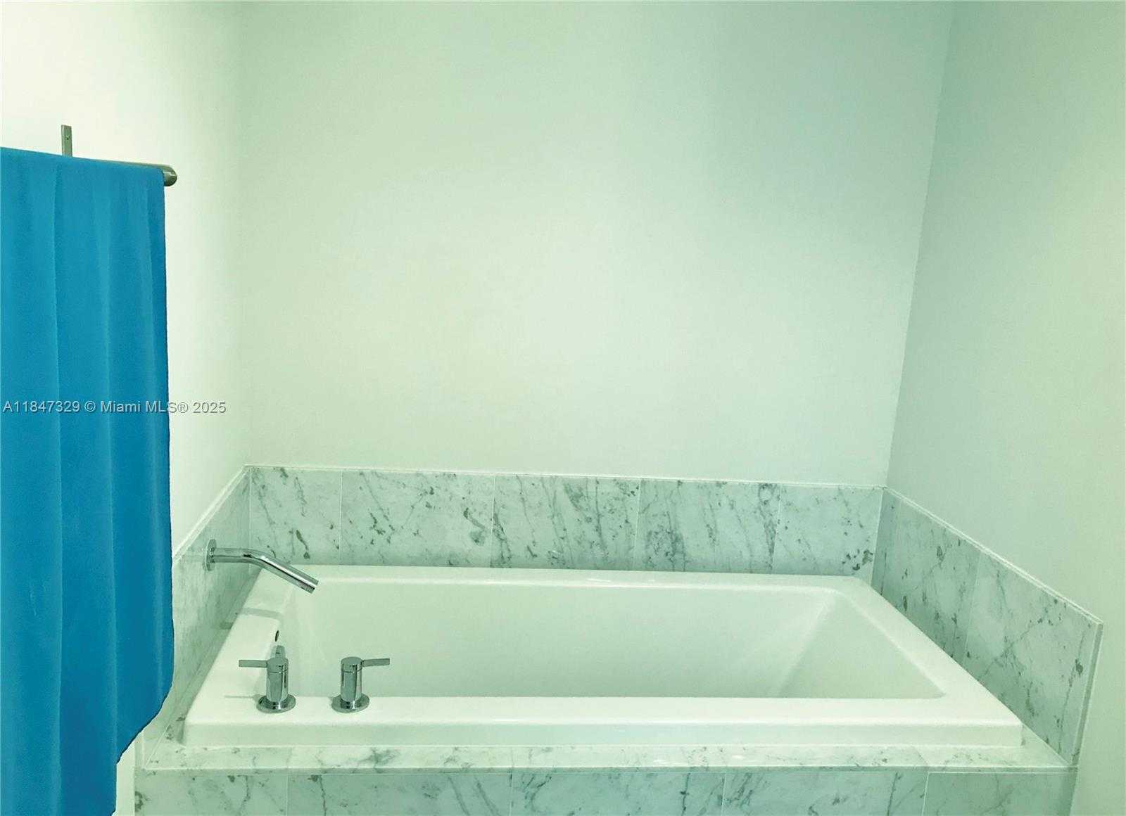 Small Image of 253 NORTH EAST 2ND ST #2706, Miami Number 24