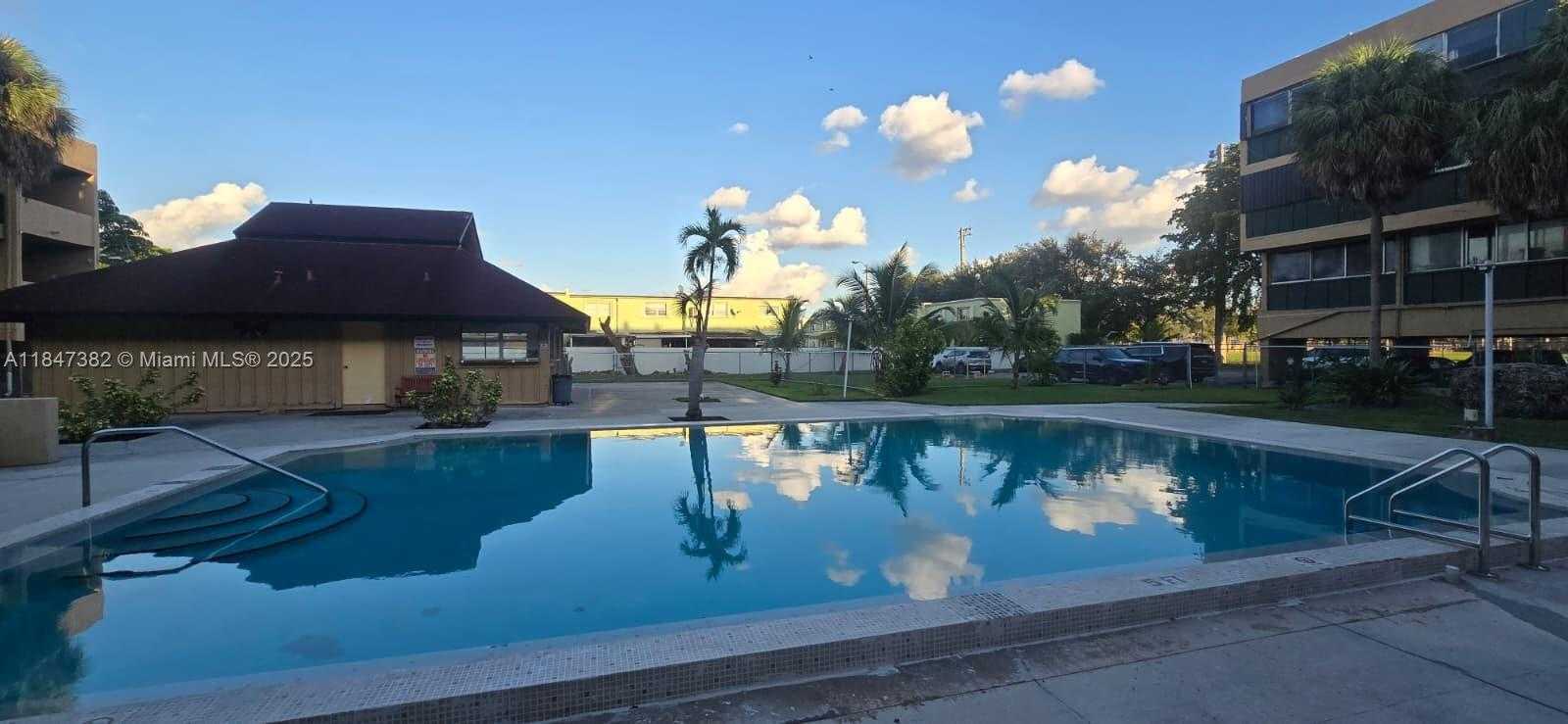 Small Image of 1750 WEST 56TH ST #231, Hialeah Number 26