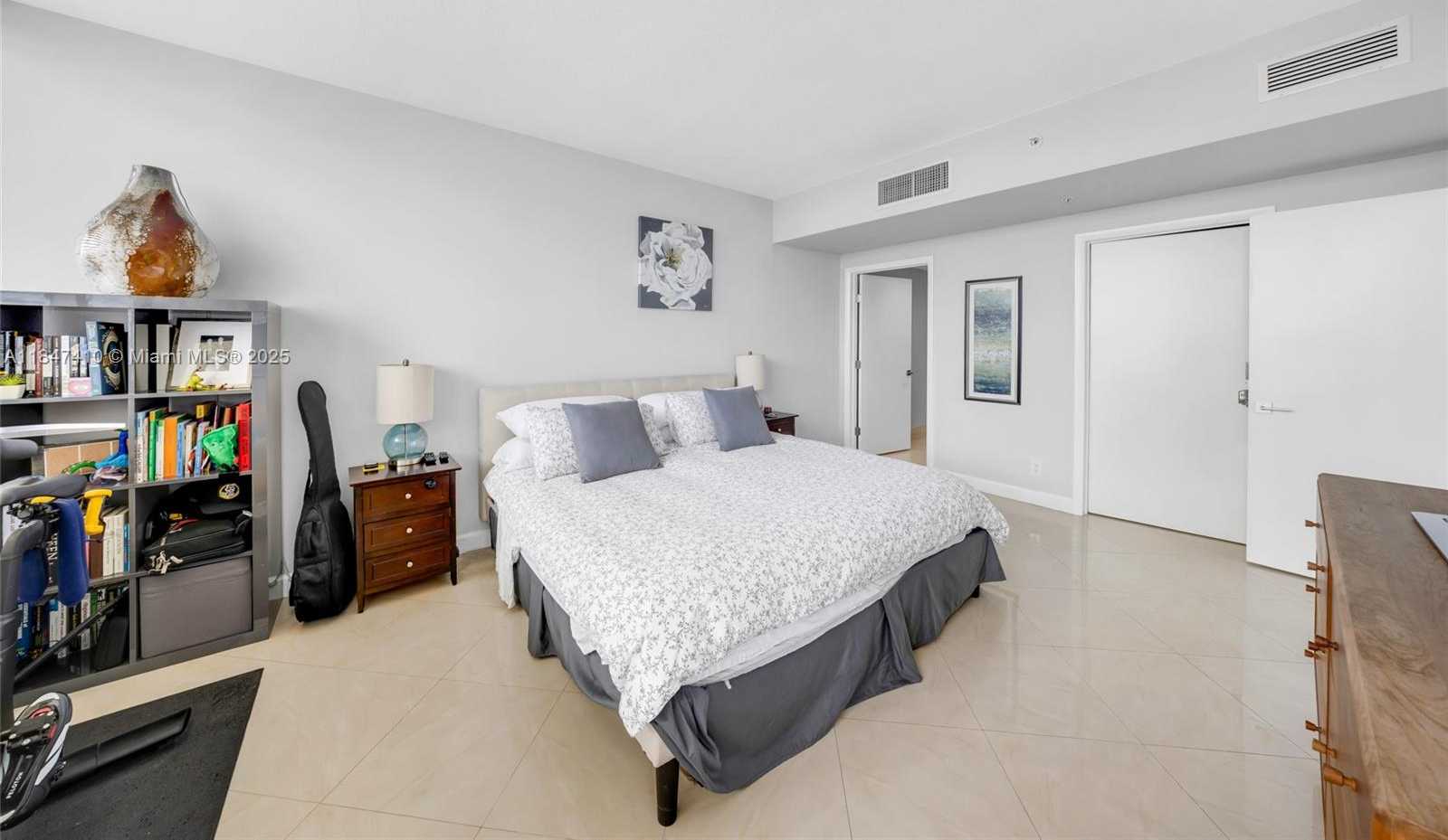 Small Image of 7929 WEST DR #1503, North Bay Village Number 14