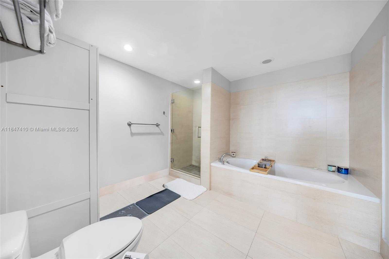 Small Image of 7929 WEST DR #1503, North Bay Village Number 17