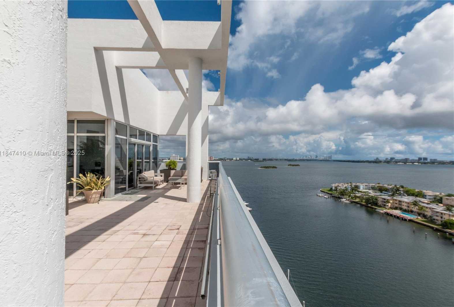 Small Image of 7929 WEST DR #1503, North Bay Village Number 40