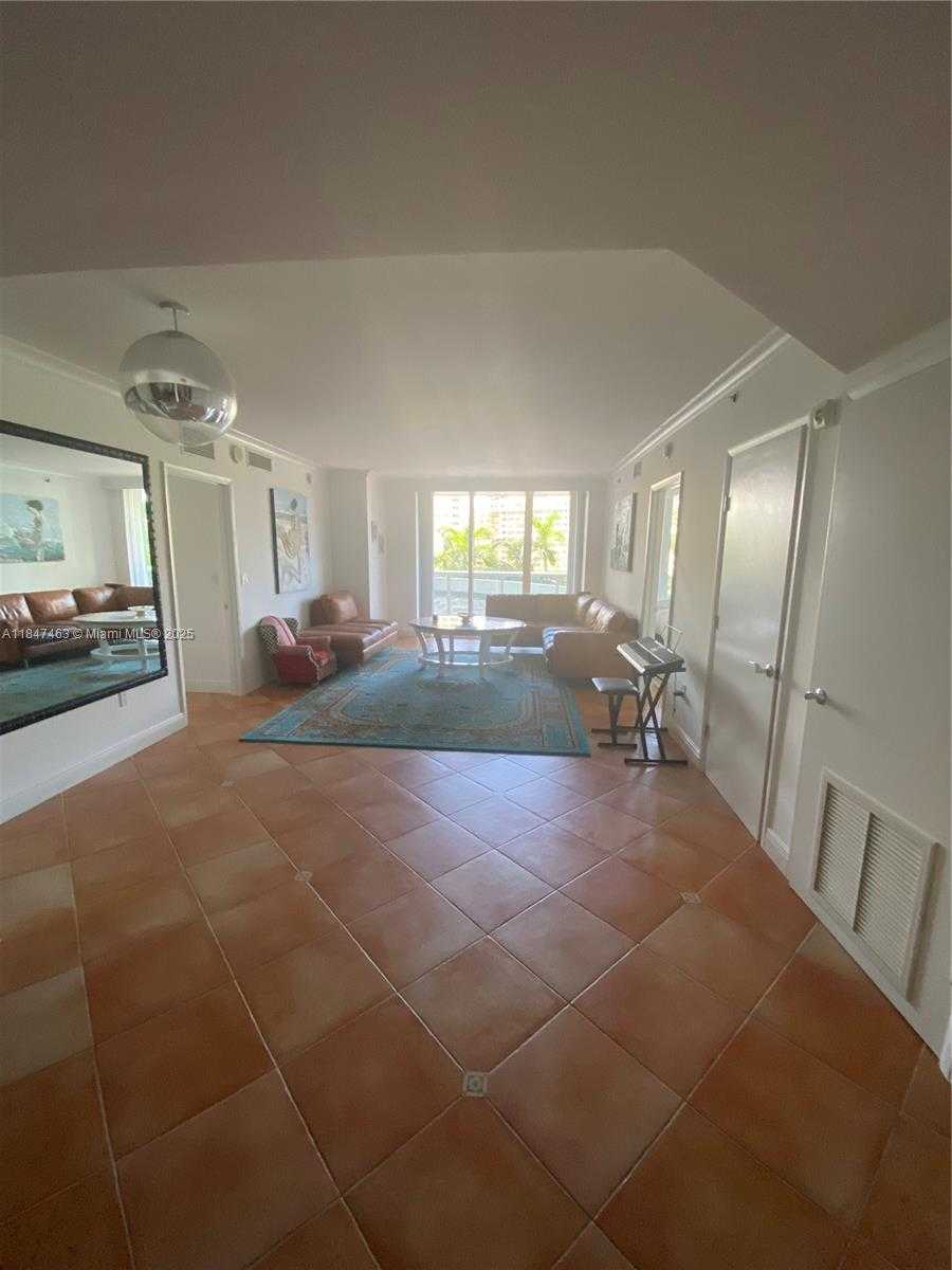 Small Image of 1850 SOUTH OCEAN DR #408, Hallandale Beach Number 14