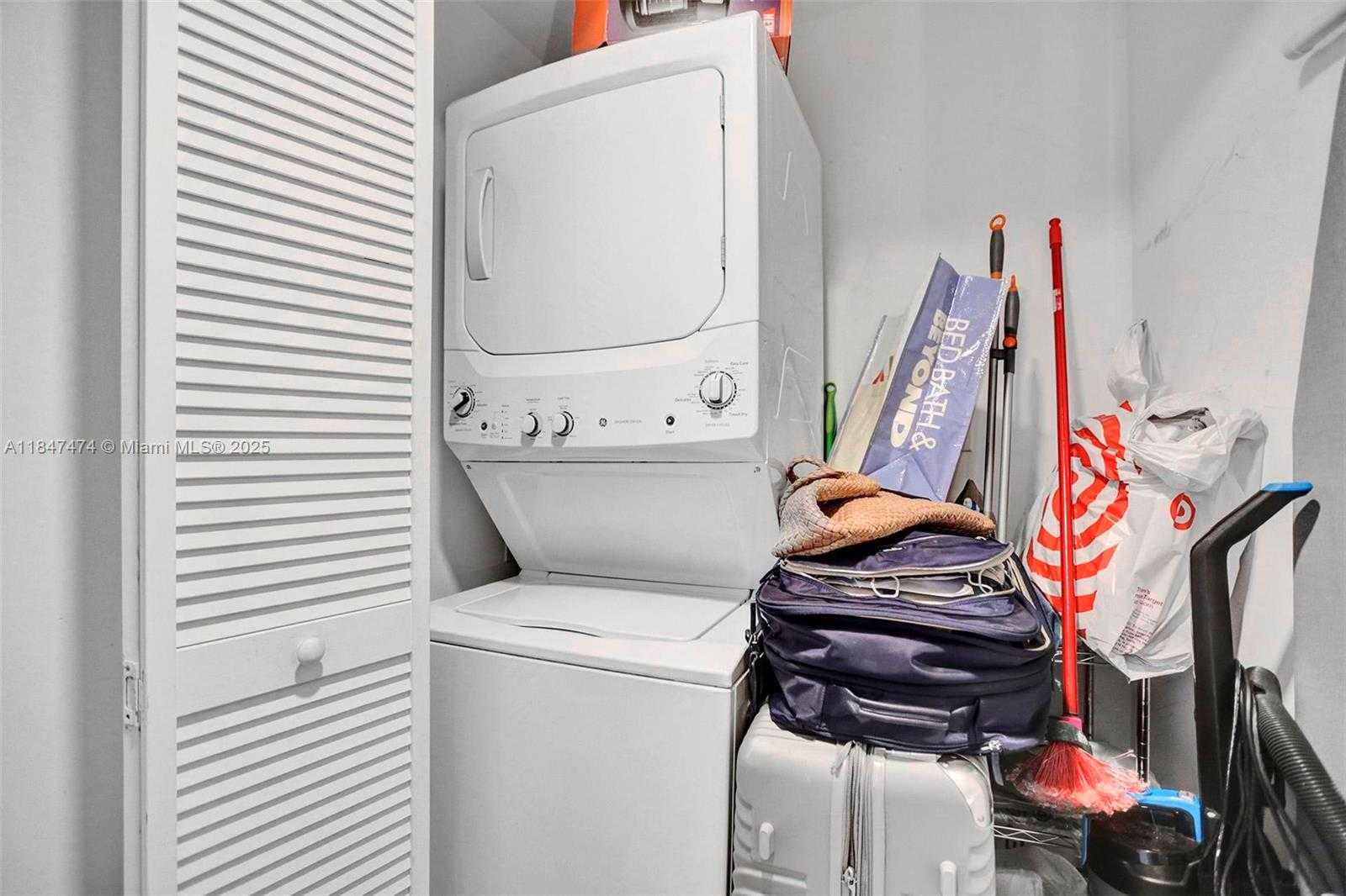 Small Image of 121 NORTH EAST 34TH ST #1814, Miami Number 12