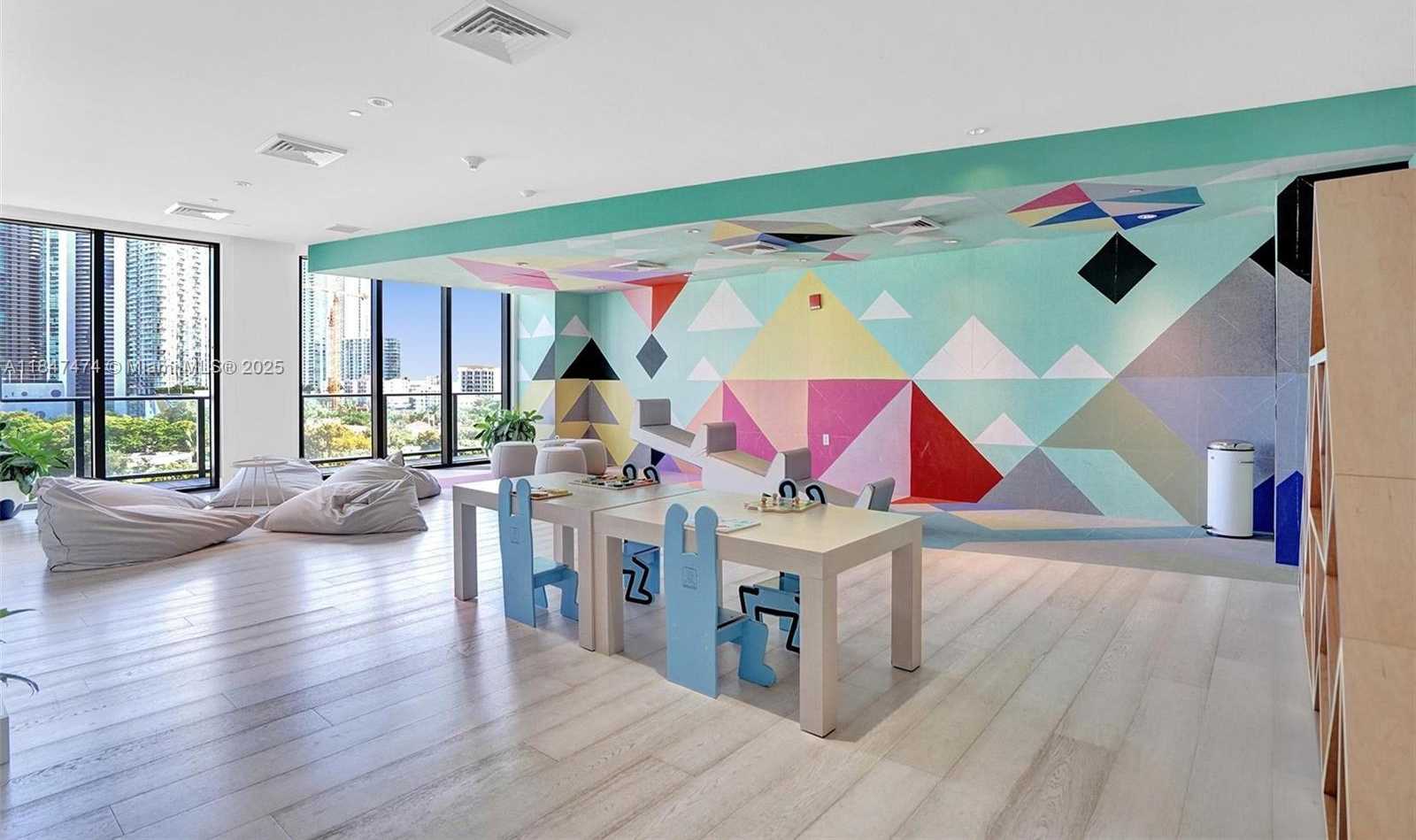 Small Image of 121 NORTH EAST 34TH ST #1814, Miami Number 33