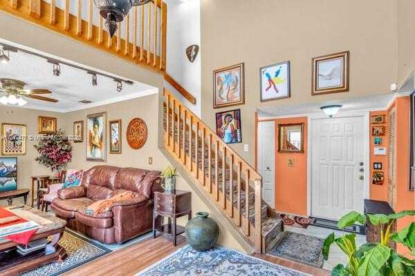 Small Image of 6326 NW 170th Terrace, Hialeah, FL 33015, USA Number 8