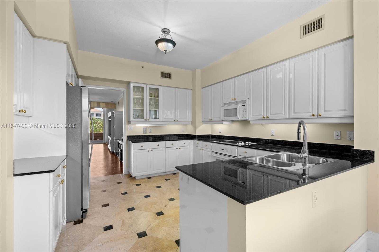 Small Image of 733 CRANDON BLVD #405, Key Biscayne Number 22