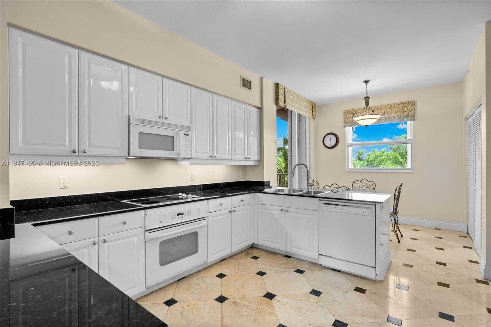 Small Image of 733 CRANDON BLVD #405, Key Biscayne Number 24