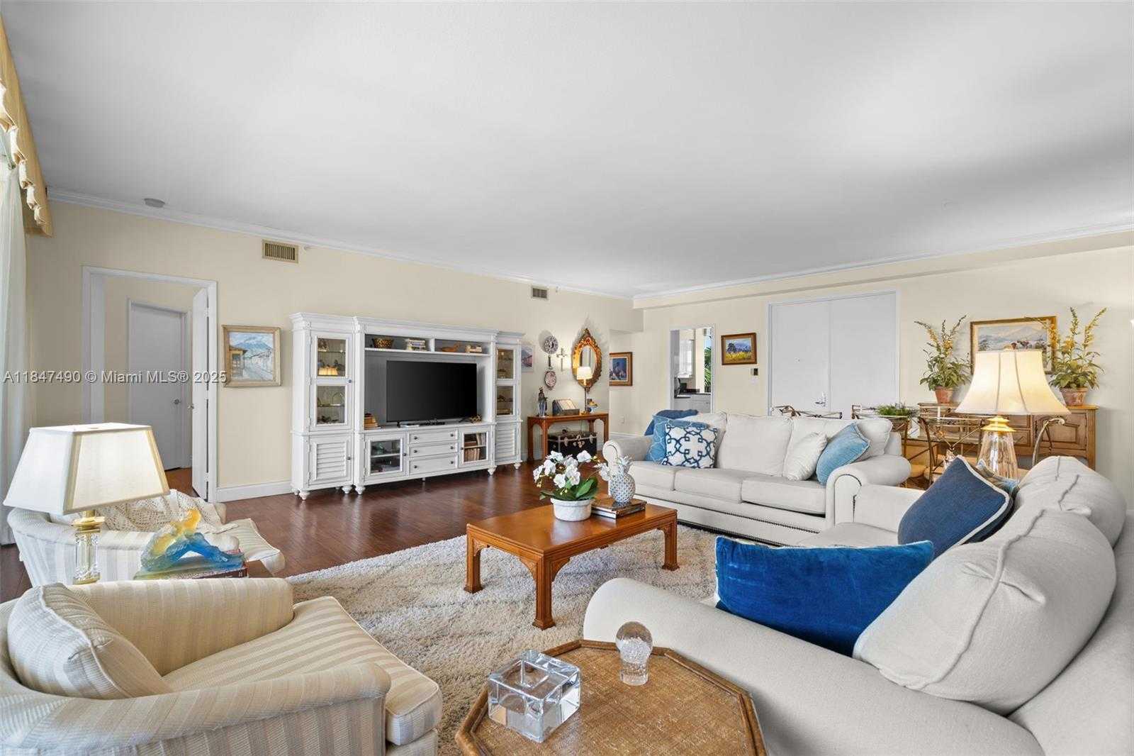 Small Image of 733 CRANDON BLVD #405, Key Biscayne Number 5