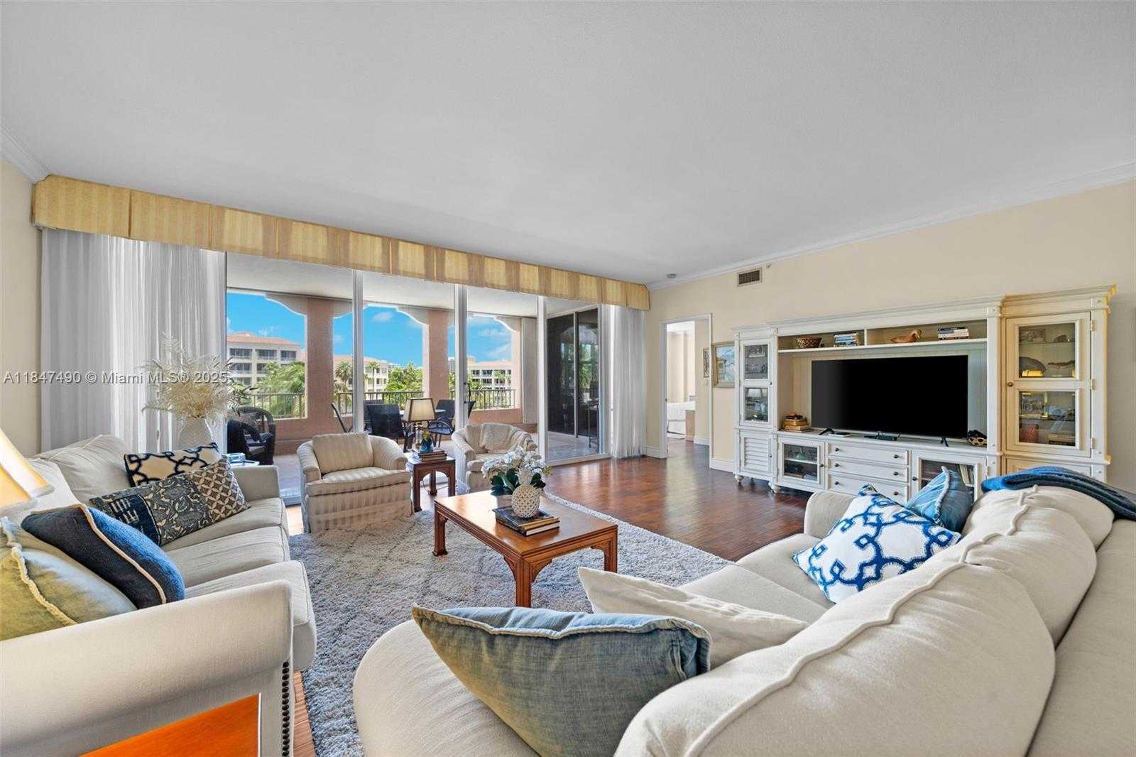Small Image of 733 CRANDON BLVD #405, Key Biscayne Number 6