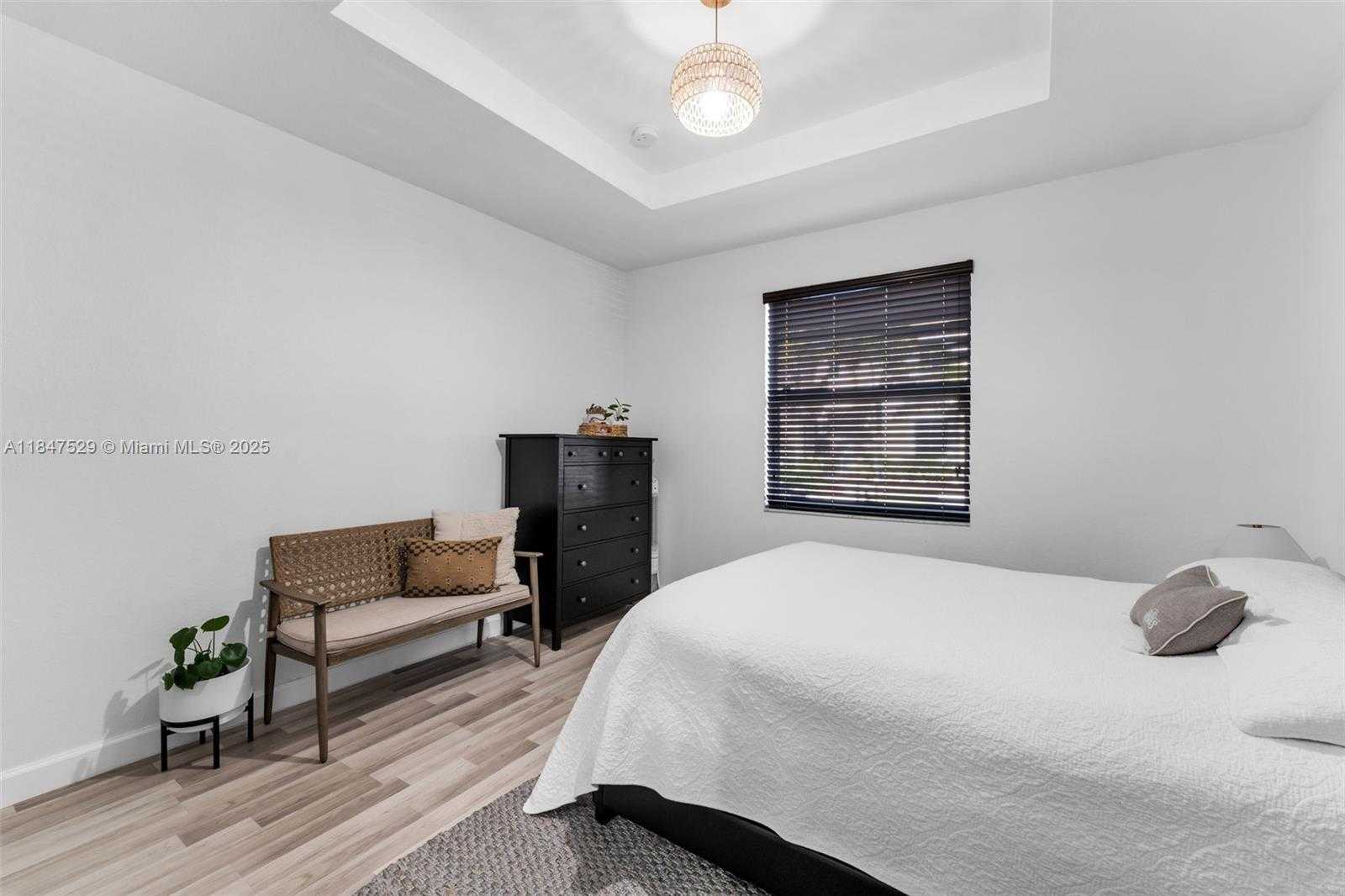 Small Image of 134 SOUTH EAST 28TH TER #10, Homestead Number 11