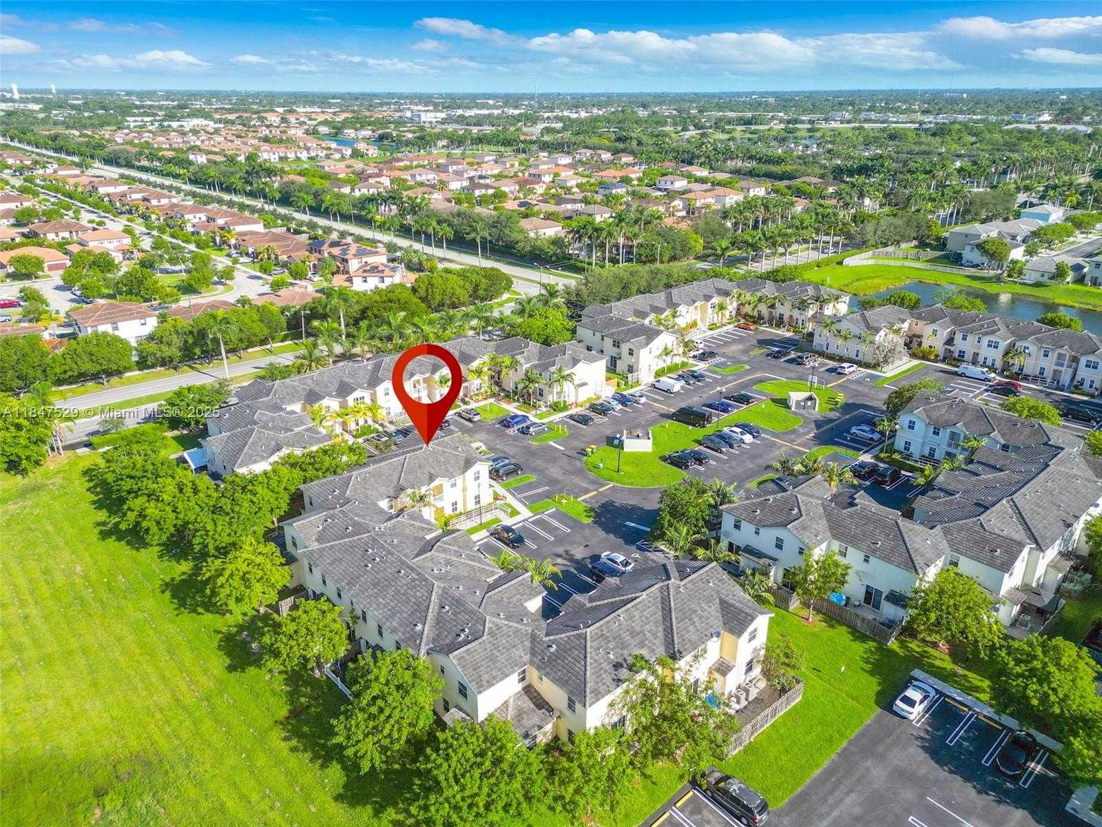 Small Image of 134 SOUTH EAST 28TH TER #10, Homestead Number 20