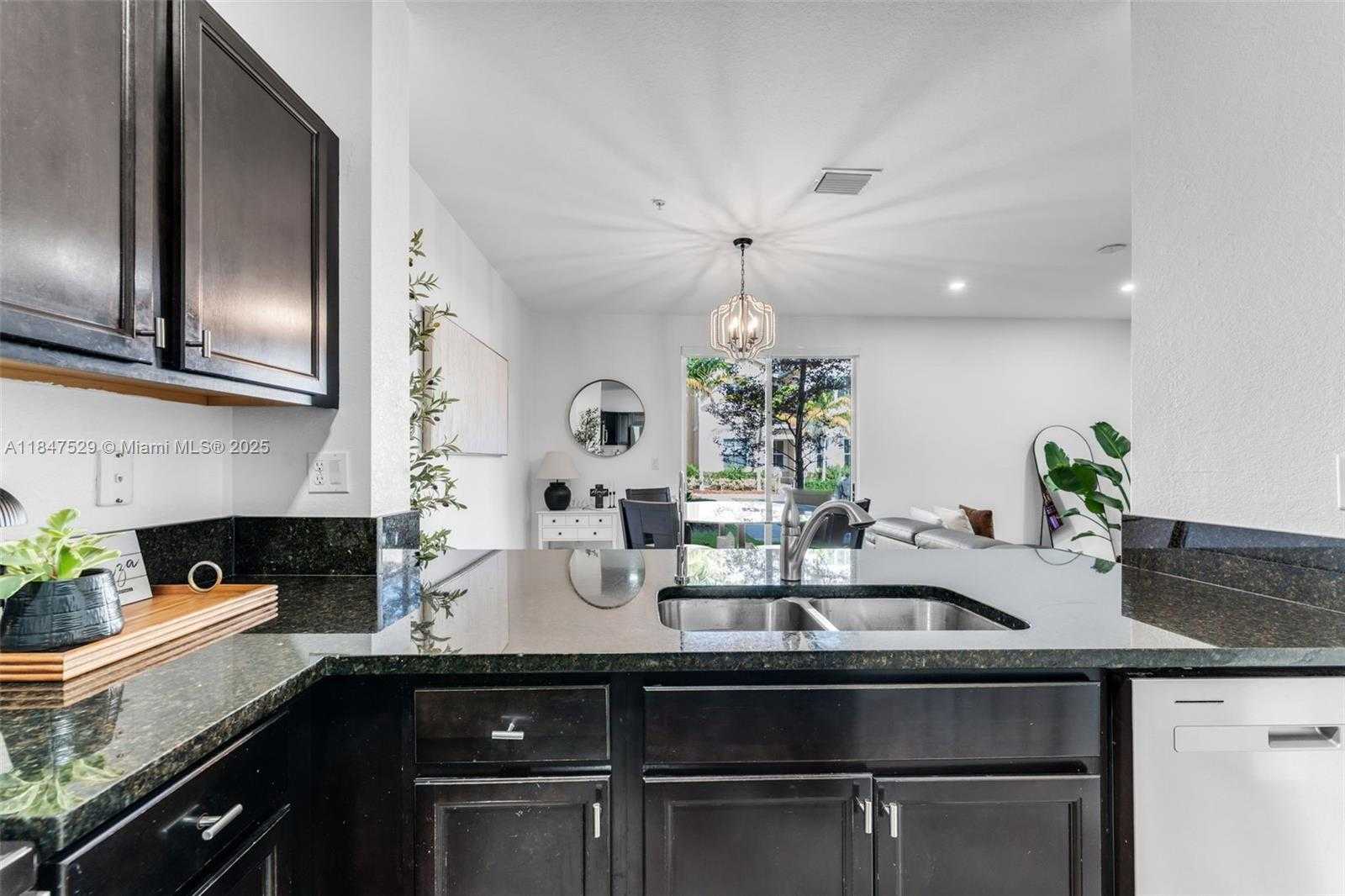 Small Image of 134 SOUTH EAST 28TH TER #10, Homestead Number 8