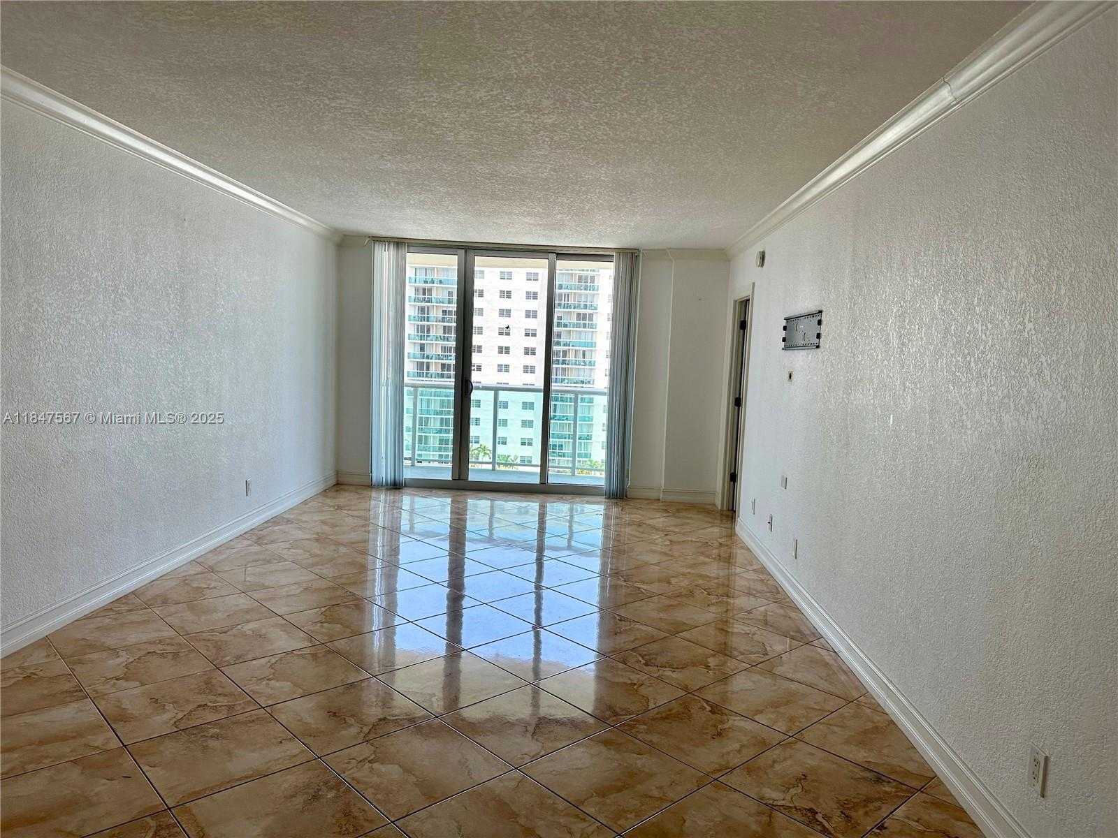 Small Image of 19380 COLLINS AVE #802, Sunny Isles Beach Number 6