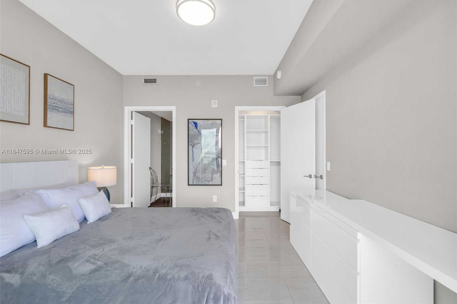 Small Image of 2900 NORTH EAST 7TH AVE #2103, Miami Number 11