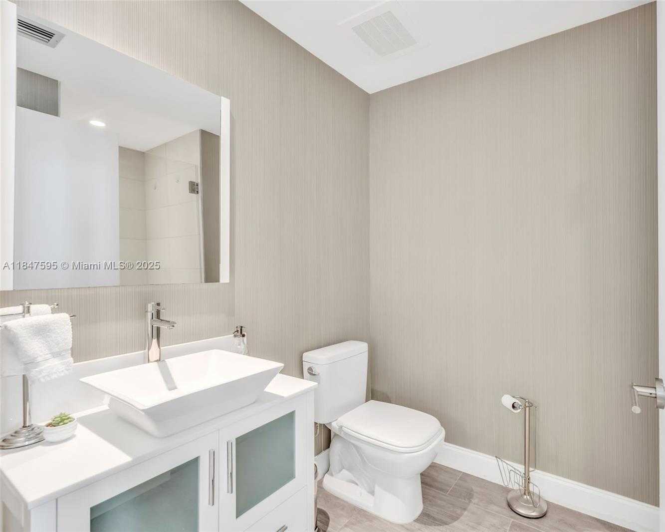 Small Image of 2900 NORTH EAST 7TH AVE #2103, Miami Number 15