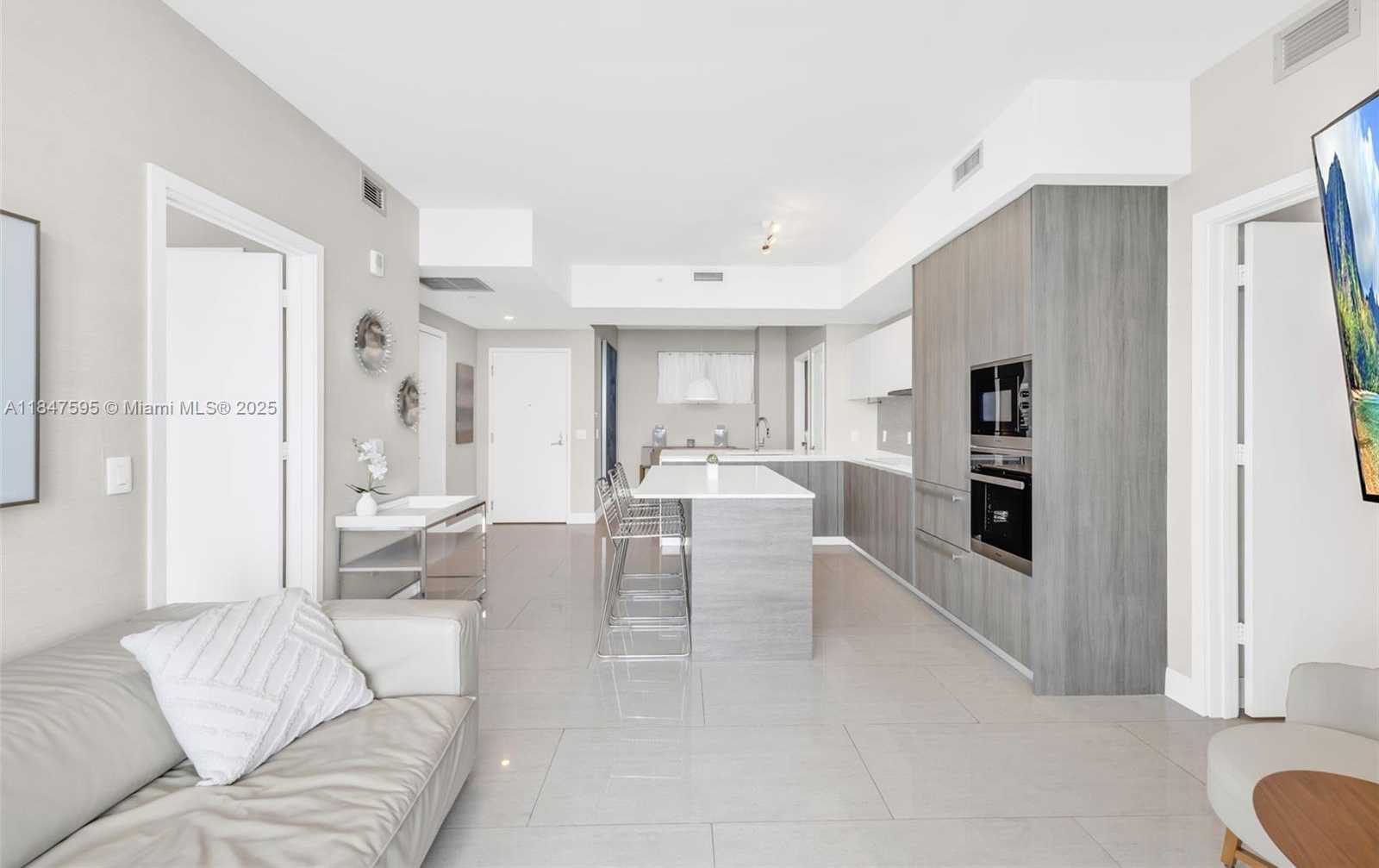 Small Image of 2900 NORTH EAST 7TH AVE #2103, Miami Number 8