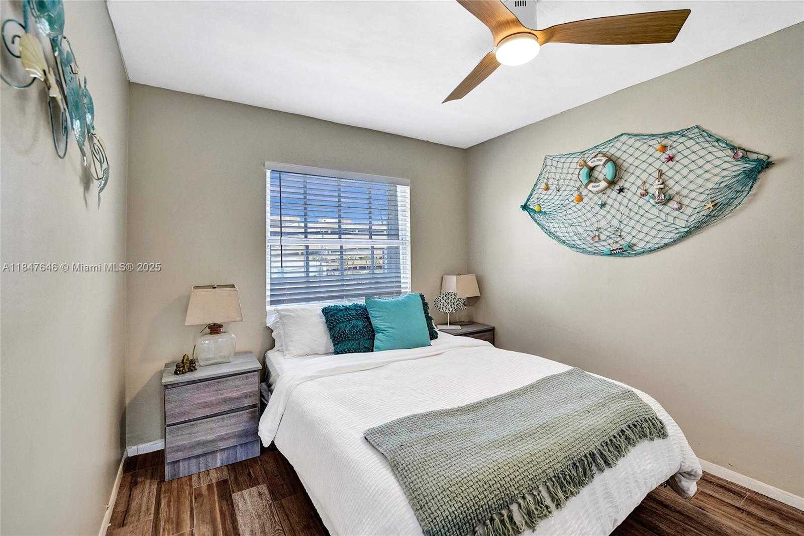 Small Image of 345 VIRGINIA ST, Hollywood Number 19