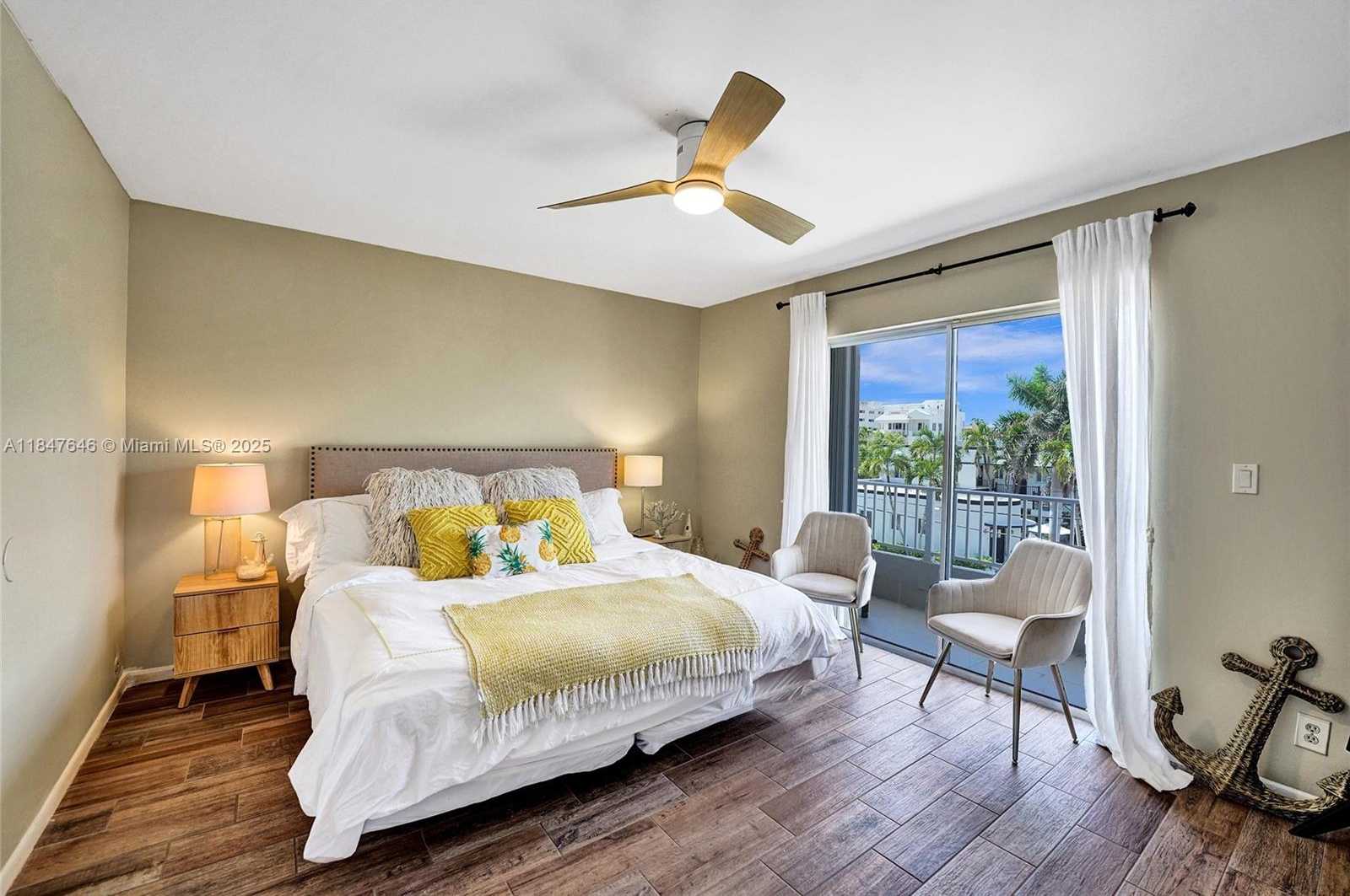 Small Image of 345 VIRGINIA ST, Hollywood Number 24