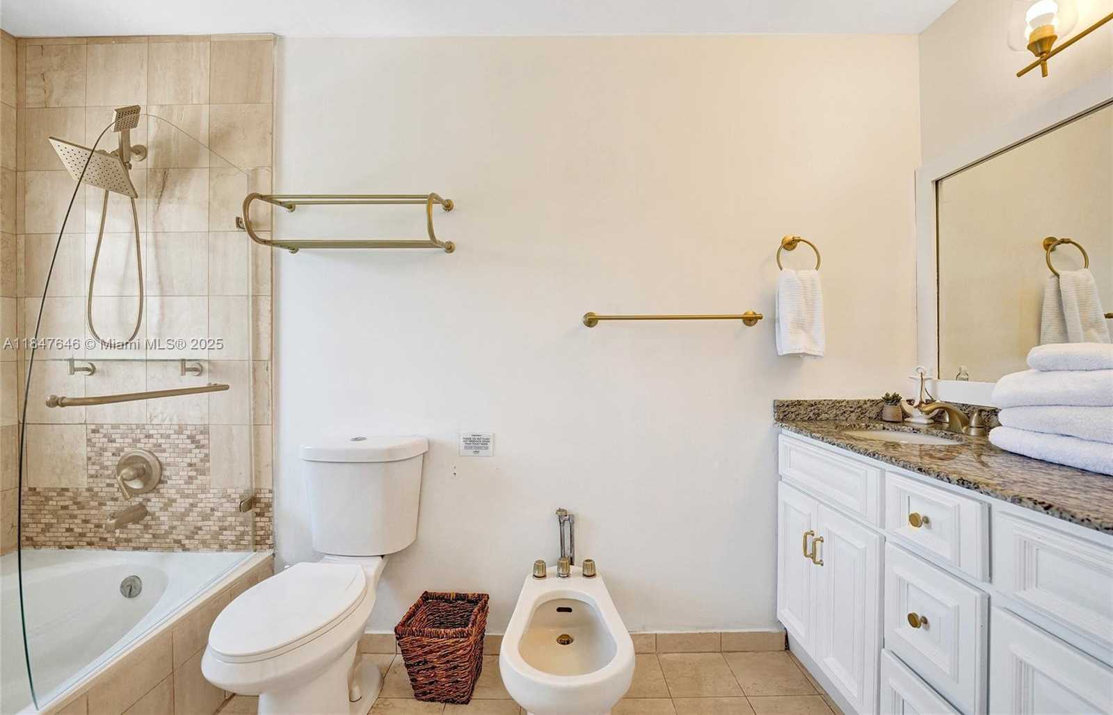 Small Image of 345 VIRGINIA ST, Hollywood Number 28