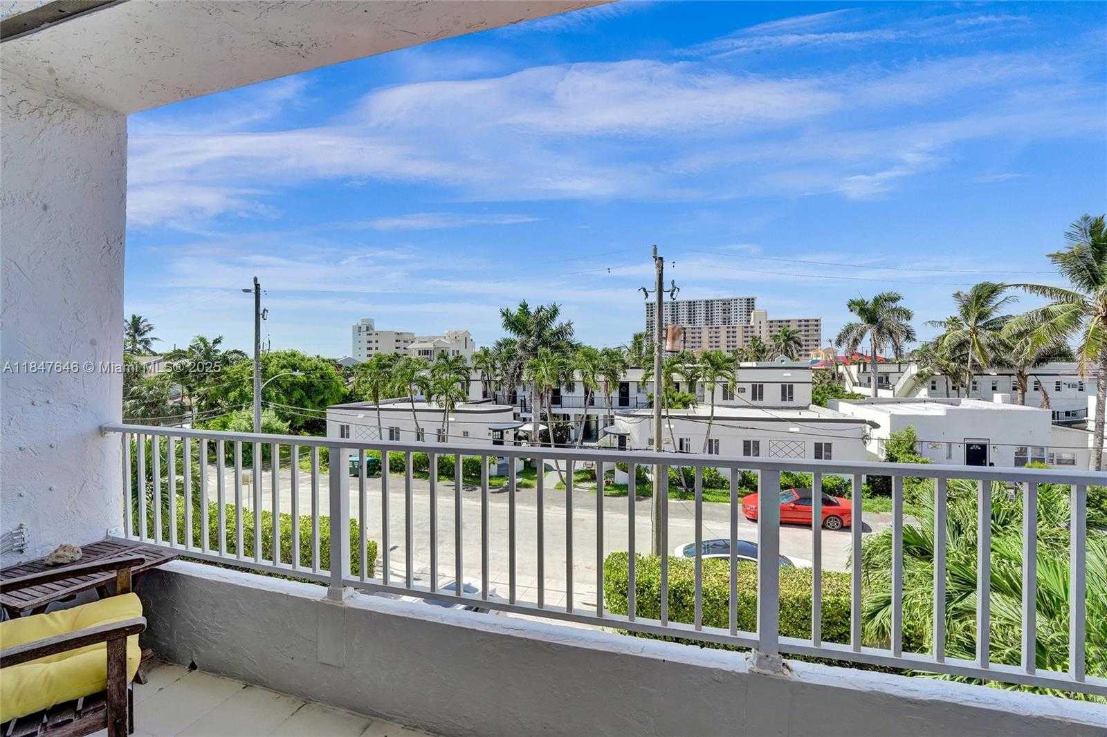 Small Image of 345 VIRGINIA ST, Hollywood Number 33