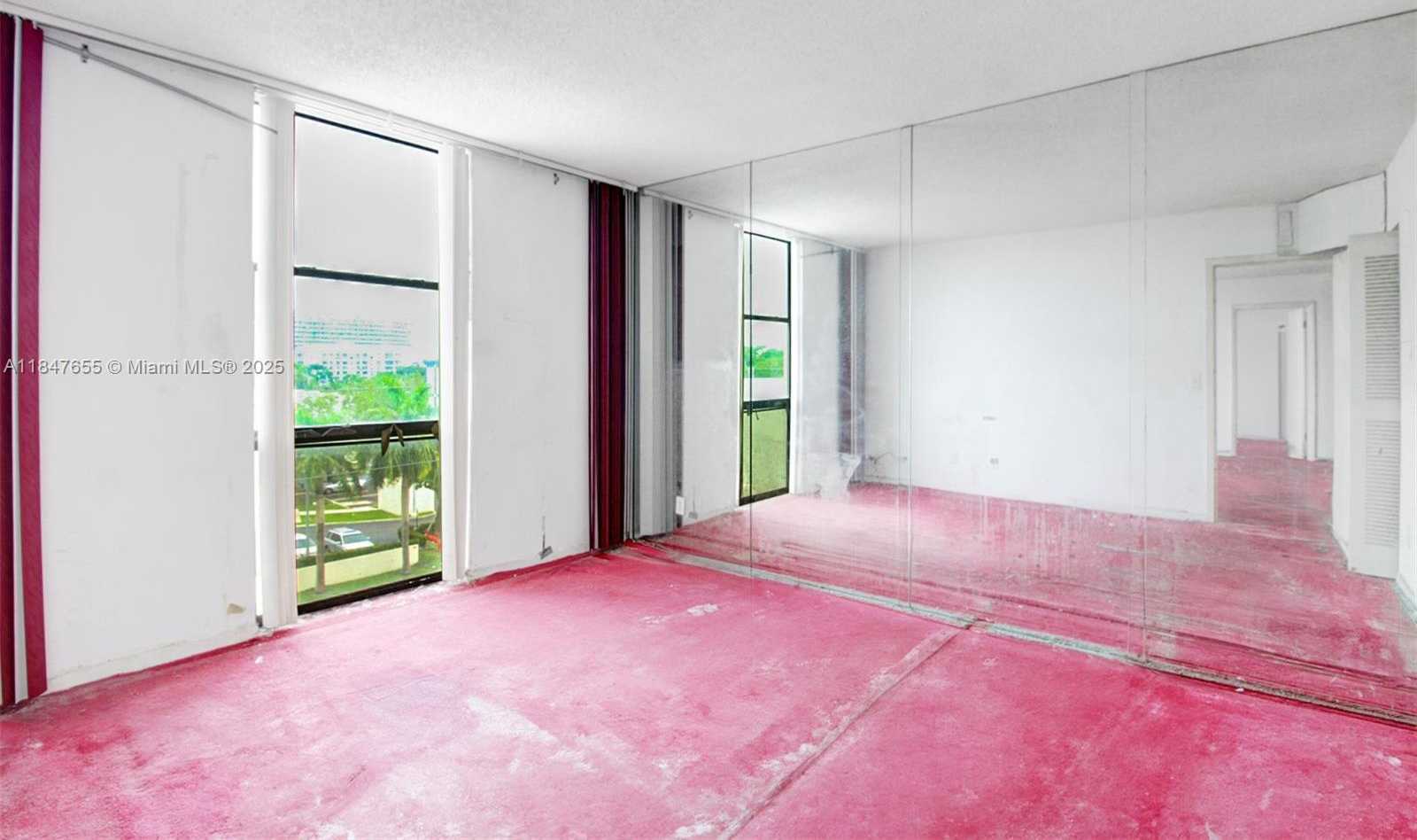 Small Image of 13499 BISCAYNE BLVD #407, North Miami Number 10