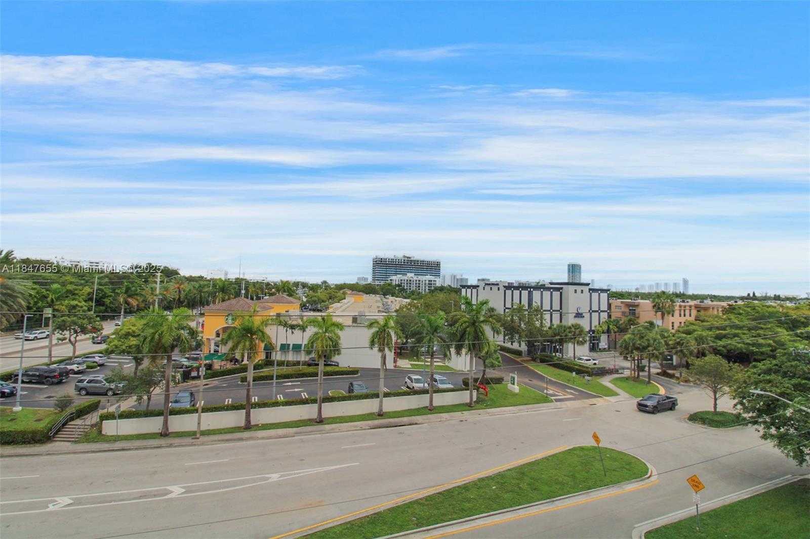 Small Image of 13499 BISCAYNE BLVD #407, North Miami Number 15