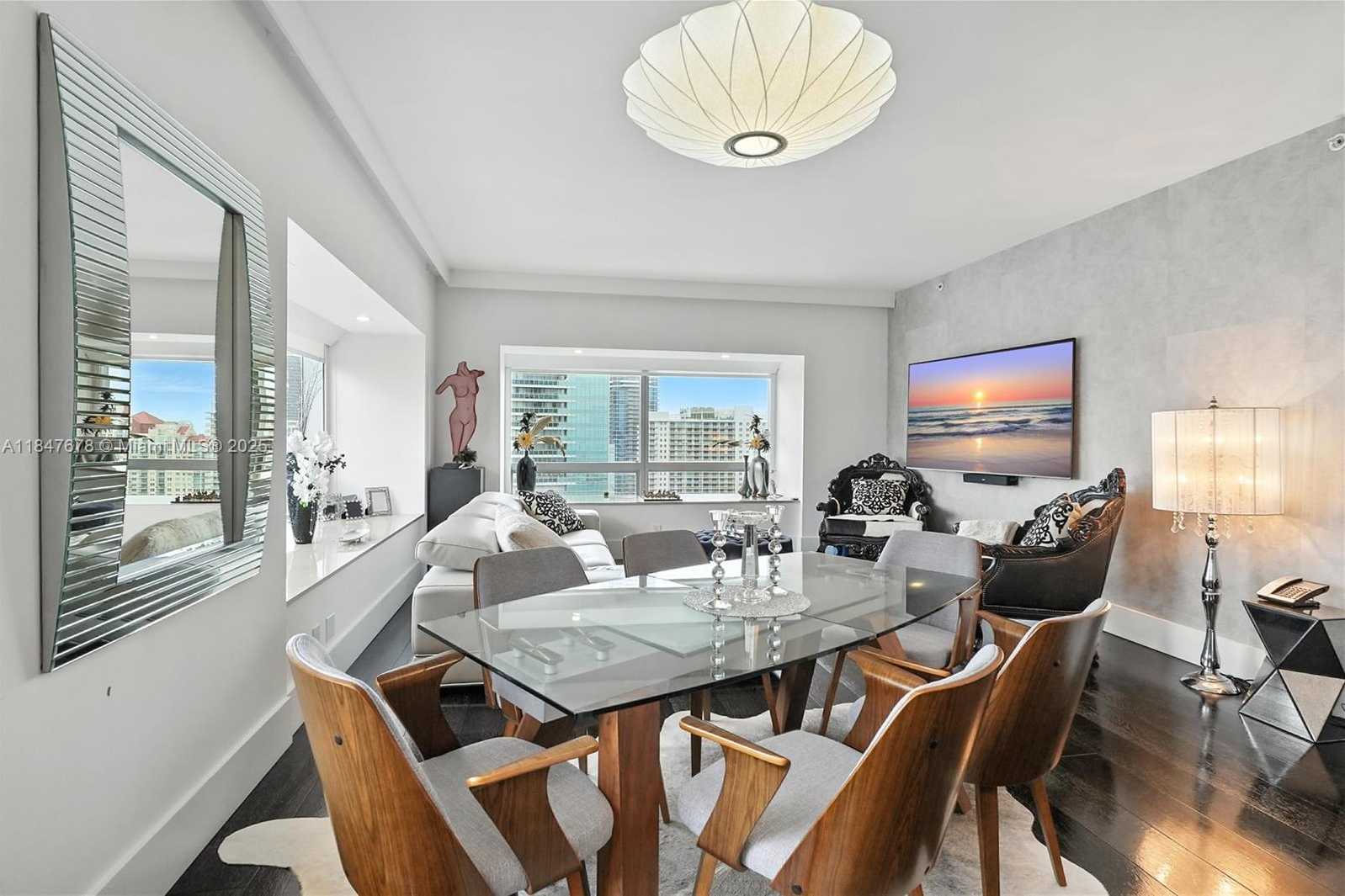 Small Image of 1435 BRICKELL AVE #3512, Miami Number 10