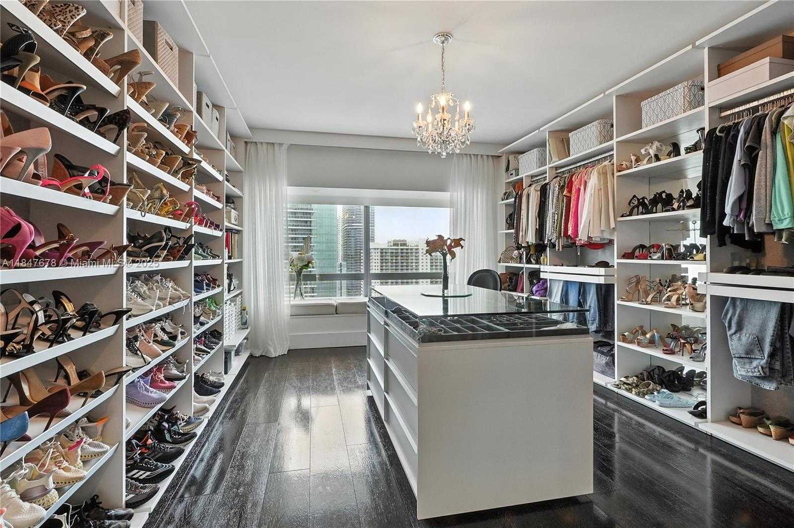 Small Image of 1435 BRICKELL AVE #3512, Miami Number 12