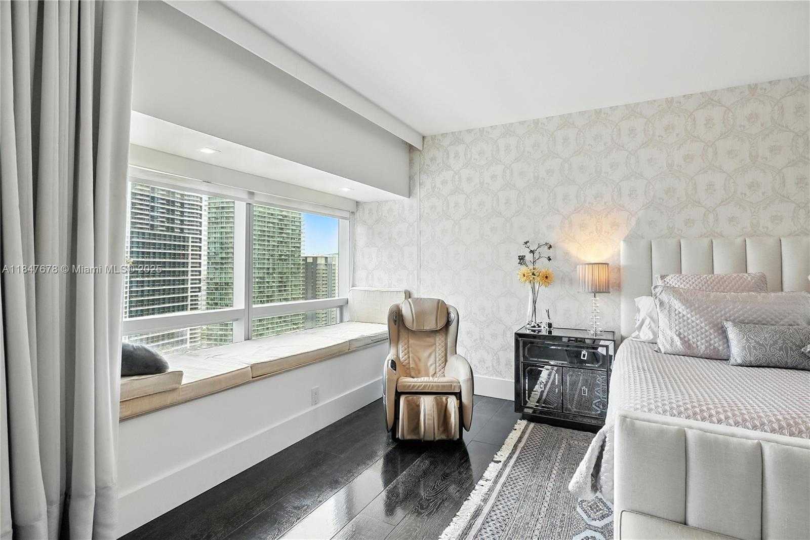 Small Image of 1435 BRICKELL AVE #3512, Miami Number 16