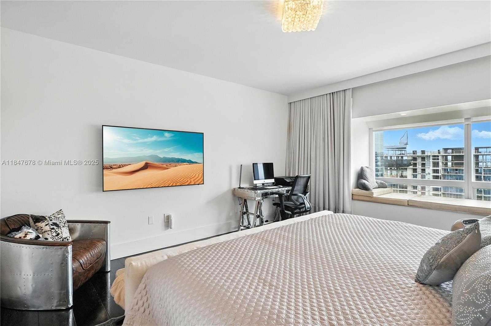 Small Image of 1435 BRICKELL AVE #3512, Miami Number 18