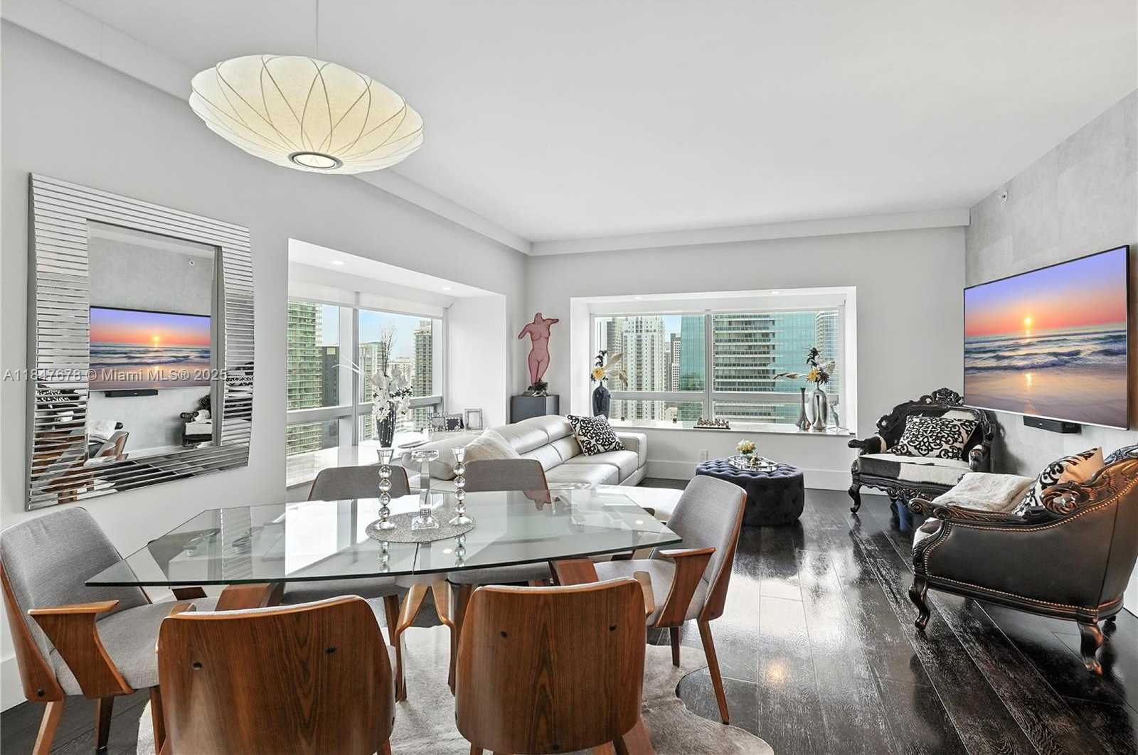 Small Image of 1435 BRICKELL AVE #3512, Miami Number 4