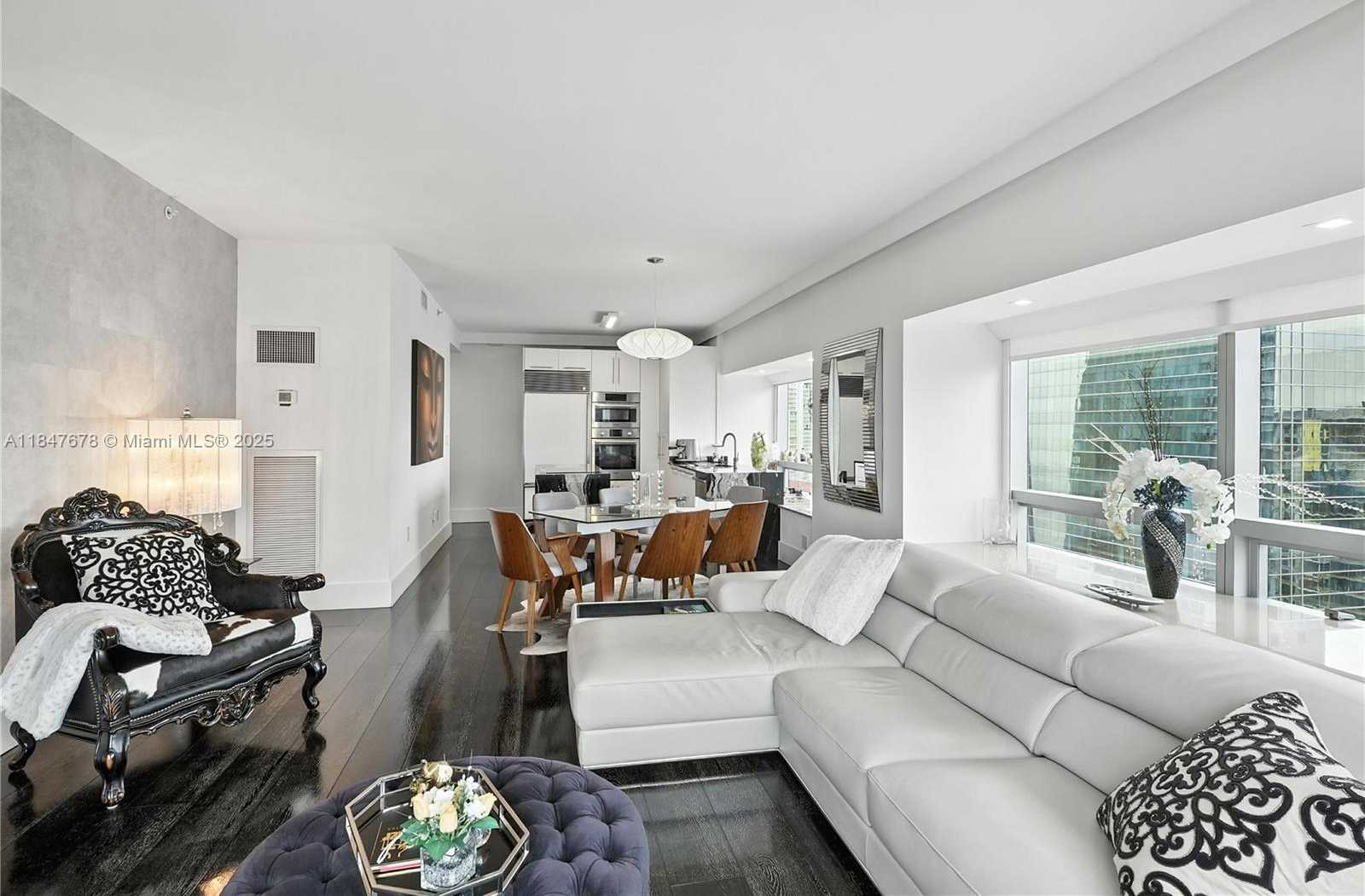 Small Image of 1435 BRICKELL AVE #3512, Miami Number 6