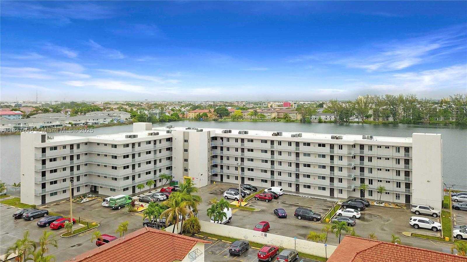 Small Image of 9917 WEST OKEECHOBEE RD #3-303, Hialeah Gardens Number 23