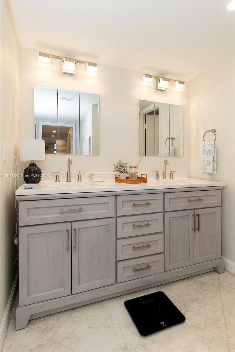 Small Image of 9273 COLLINS AVE #312, Surfside Number 25