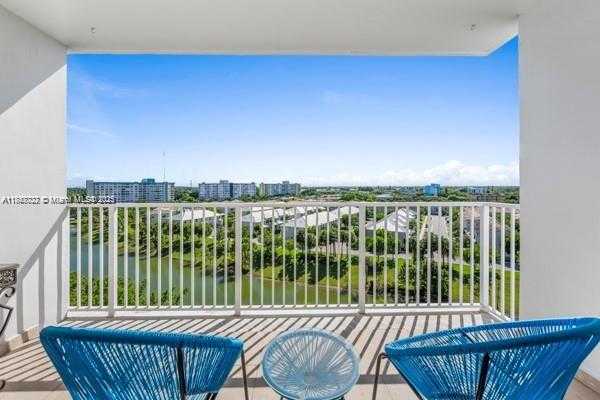 Small Image of 3850 WASHINGTON ST #910, Hollywood Number 2