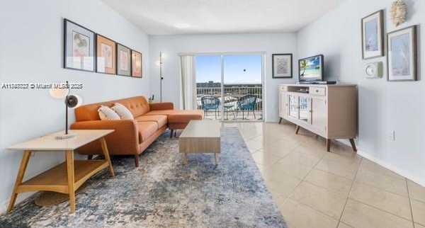 Small Image of 3850 WASHINGTON ST #910, Hollywood Number 7