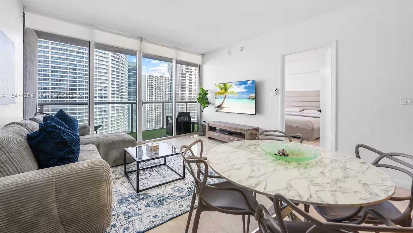 Small Image of 485 BRICKELL AVE #3503, Miami Number 2