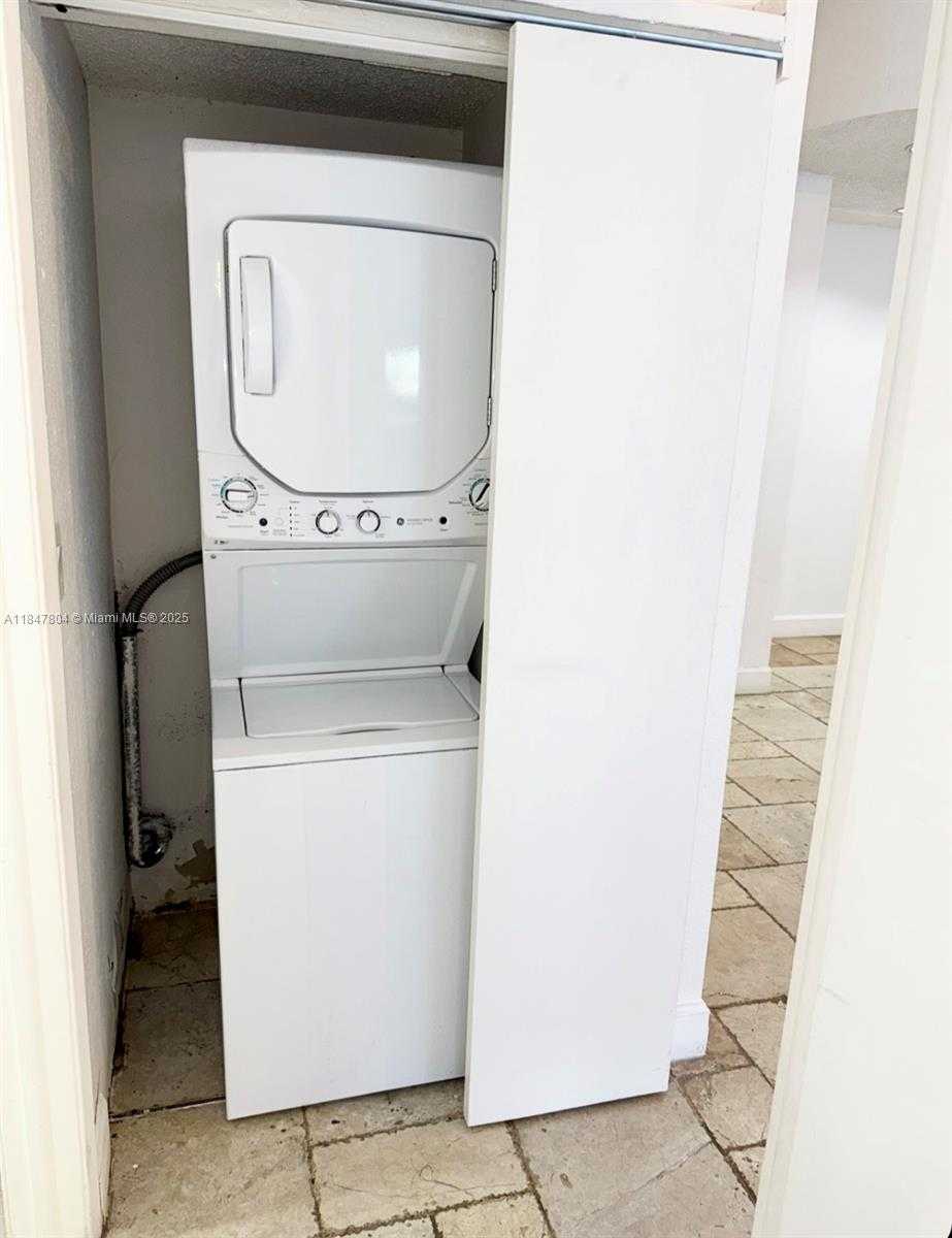 Small Image of 20505 EAST COUNTRY CLUB DR #135, Aventura Number 14