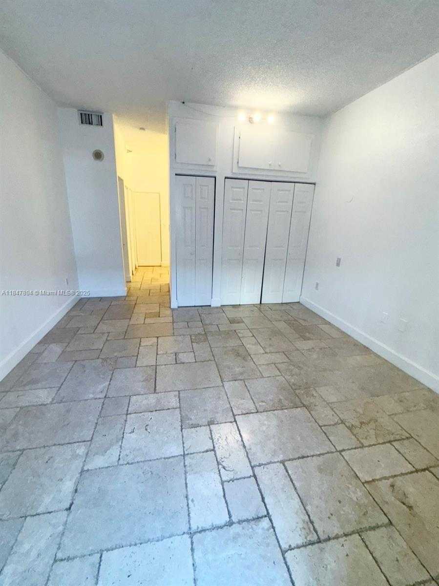 Small Image of 20505 EAST COUNTRY CLUB DR #135, Aventura Number 6