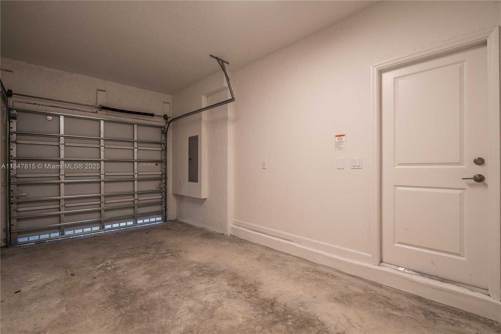 Small Image of 12811 NORTH WEST 23RD PLACE, Miami Number 33