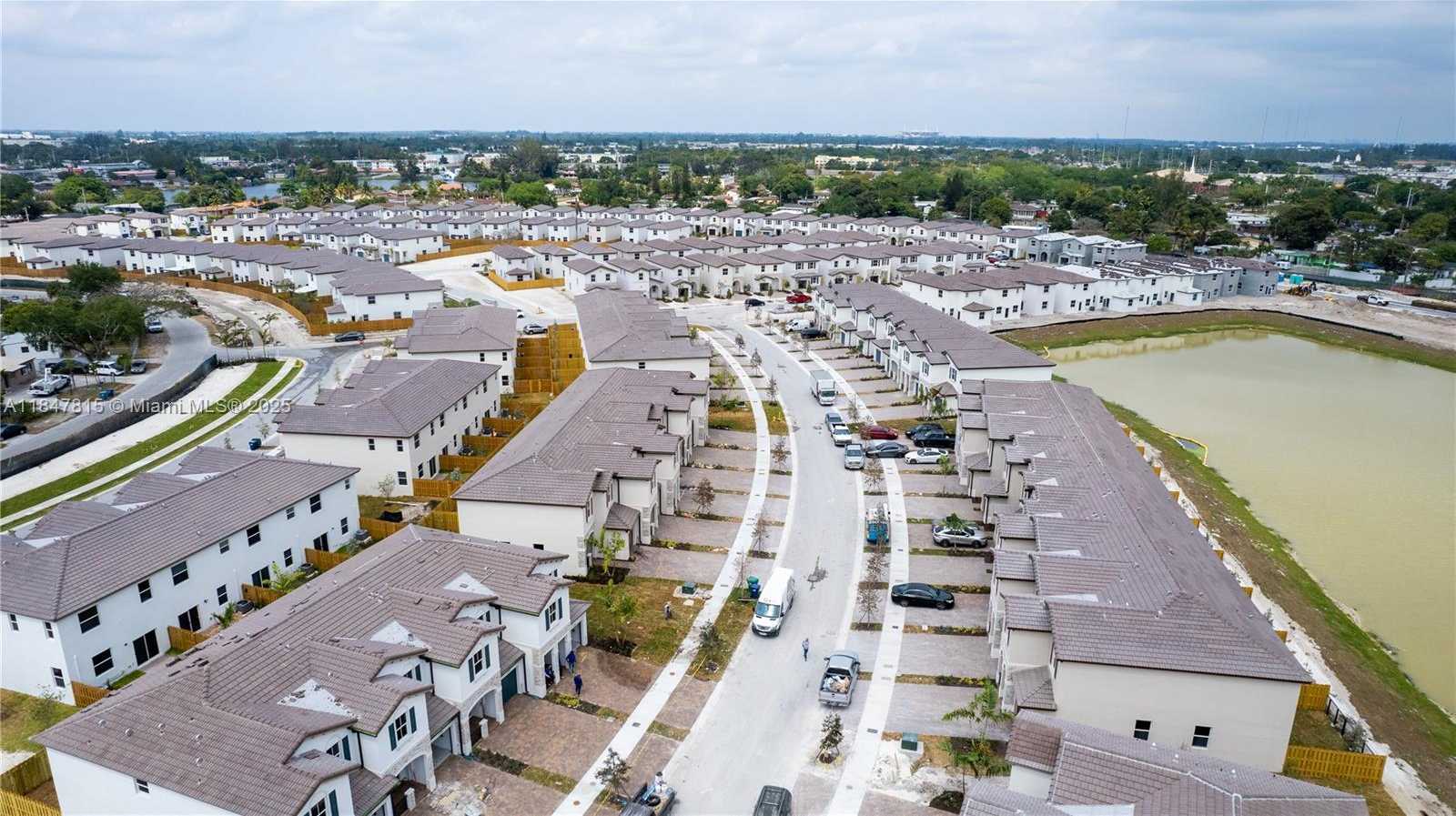 Small Image of 12811 NORTH WEST 23RD PLACE, Miami Number 35