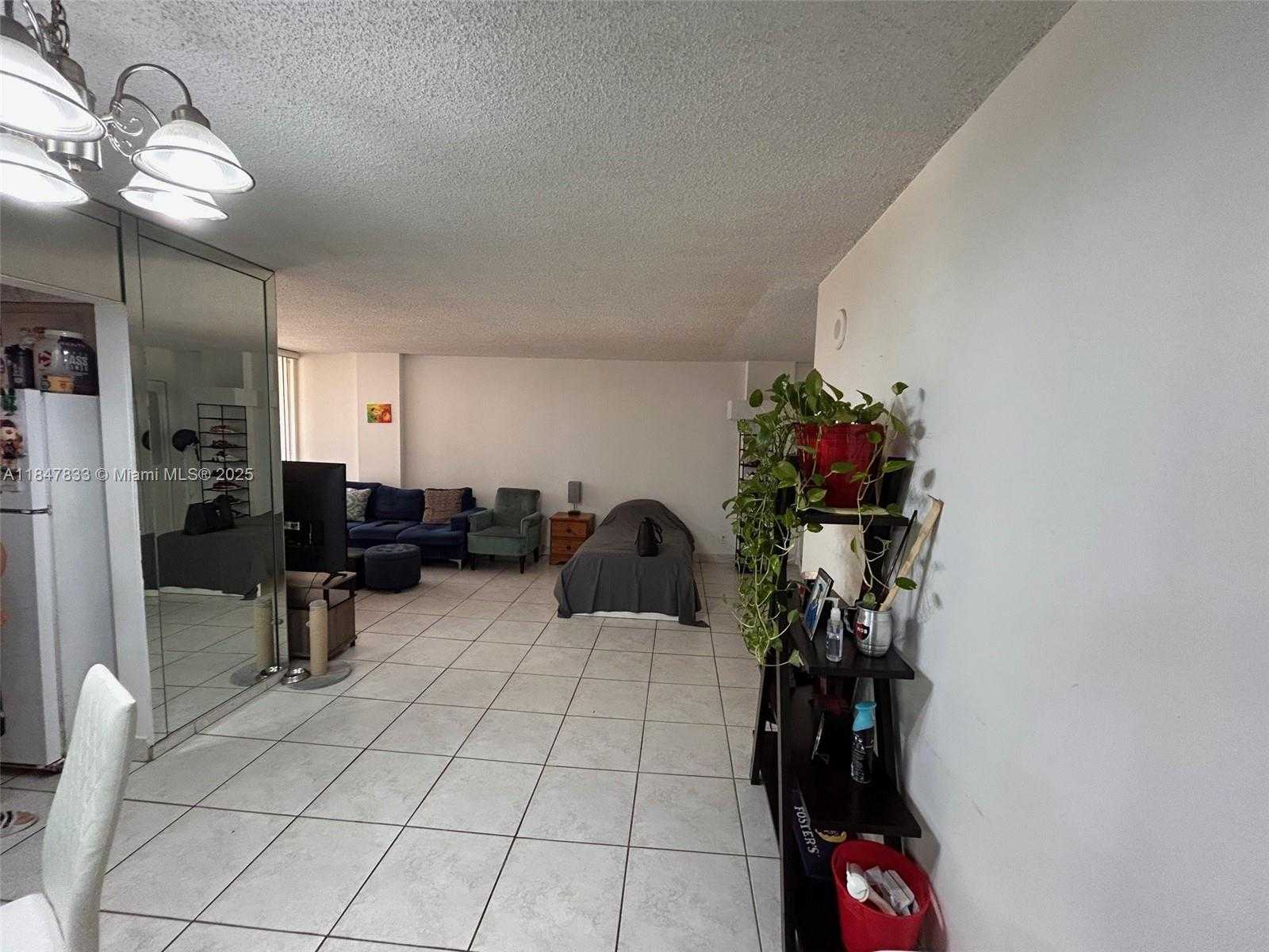 Small Image of 16909 NORTH BAY RD #320, Sunny Isles Beach Number 21