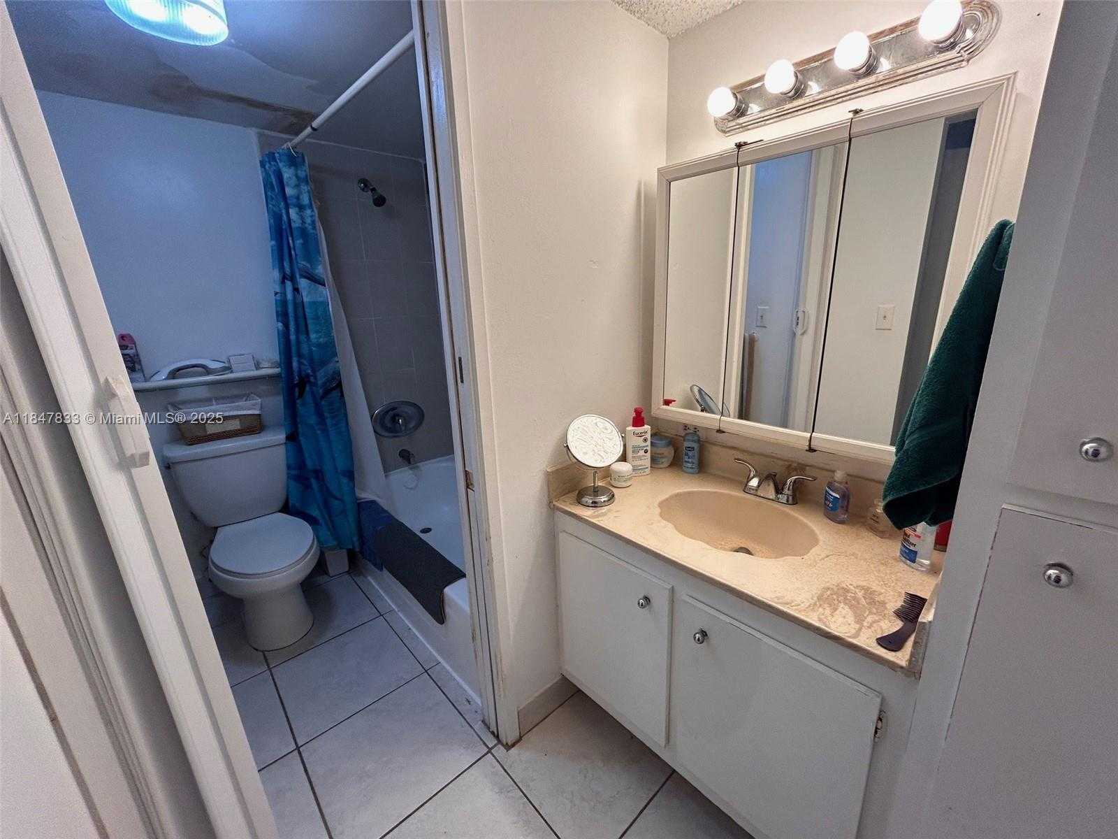 Small Image of 16909 NORTH BAY RD #320, Sunny Isles Beach Number 25