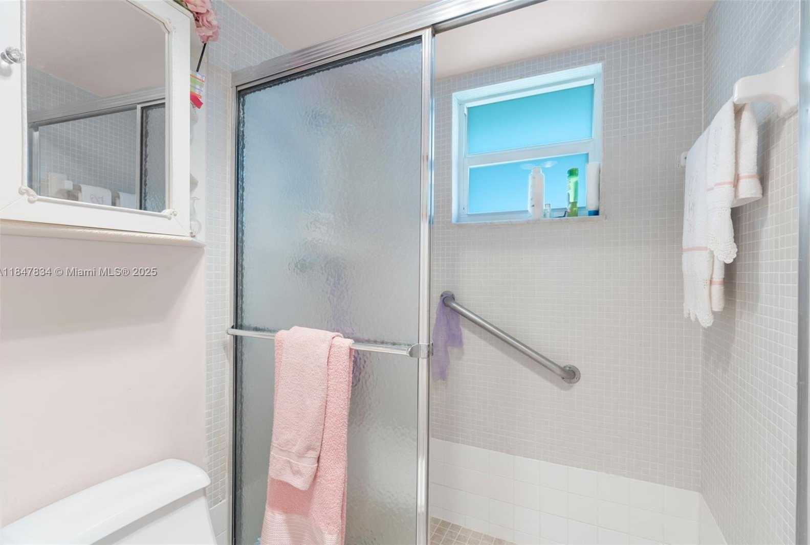 Small Image of 3120 HOLIDAY SPRINGS BLVD #301, Margate Number 14